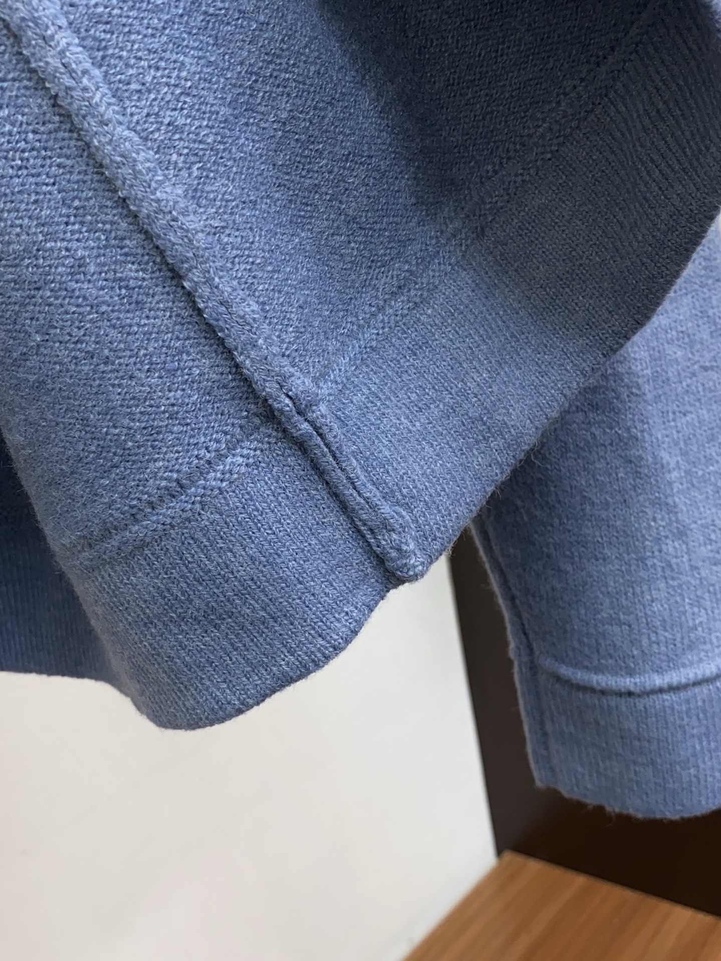 Gucci Basic Clothing Wool M-l-xl