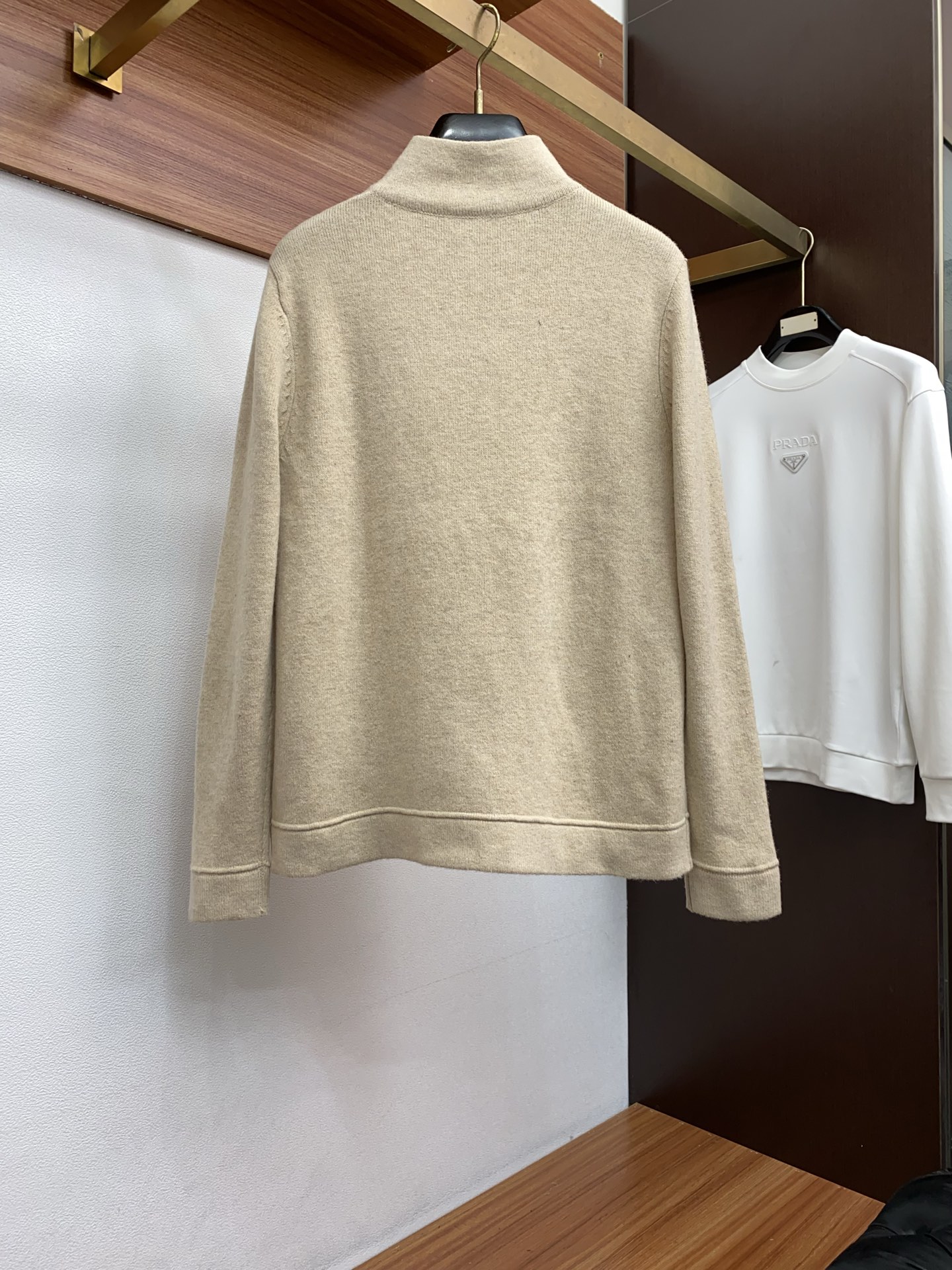 Gucci Basic Clothing Wool M-l-xl