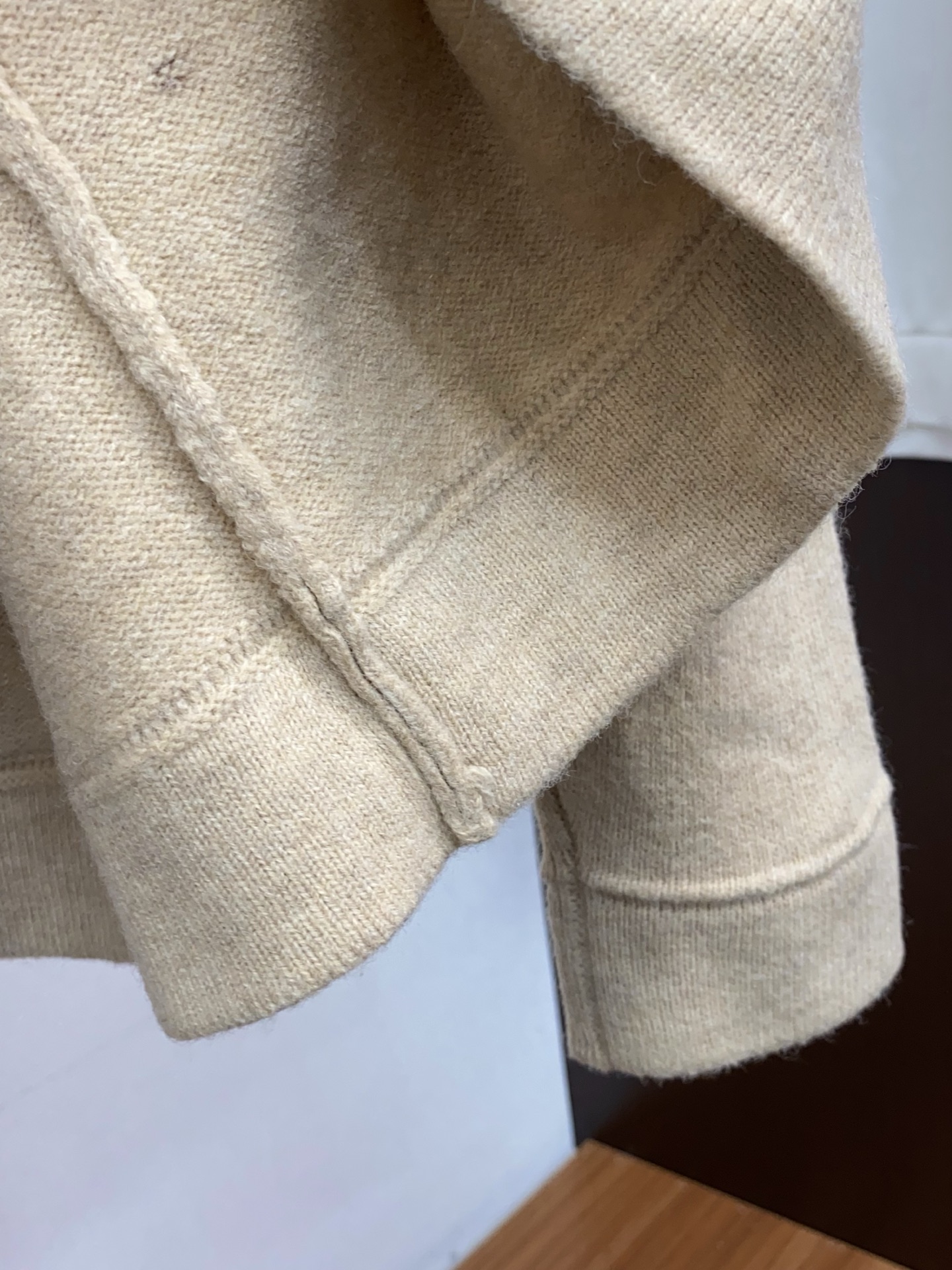 Gucci Basic Clothing Wool M-l-xl