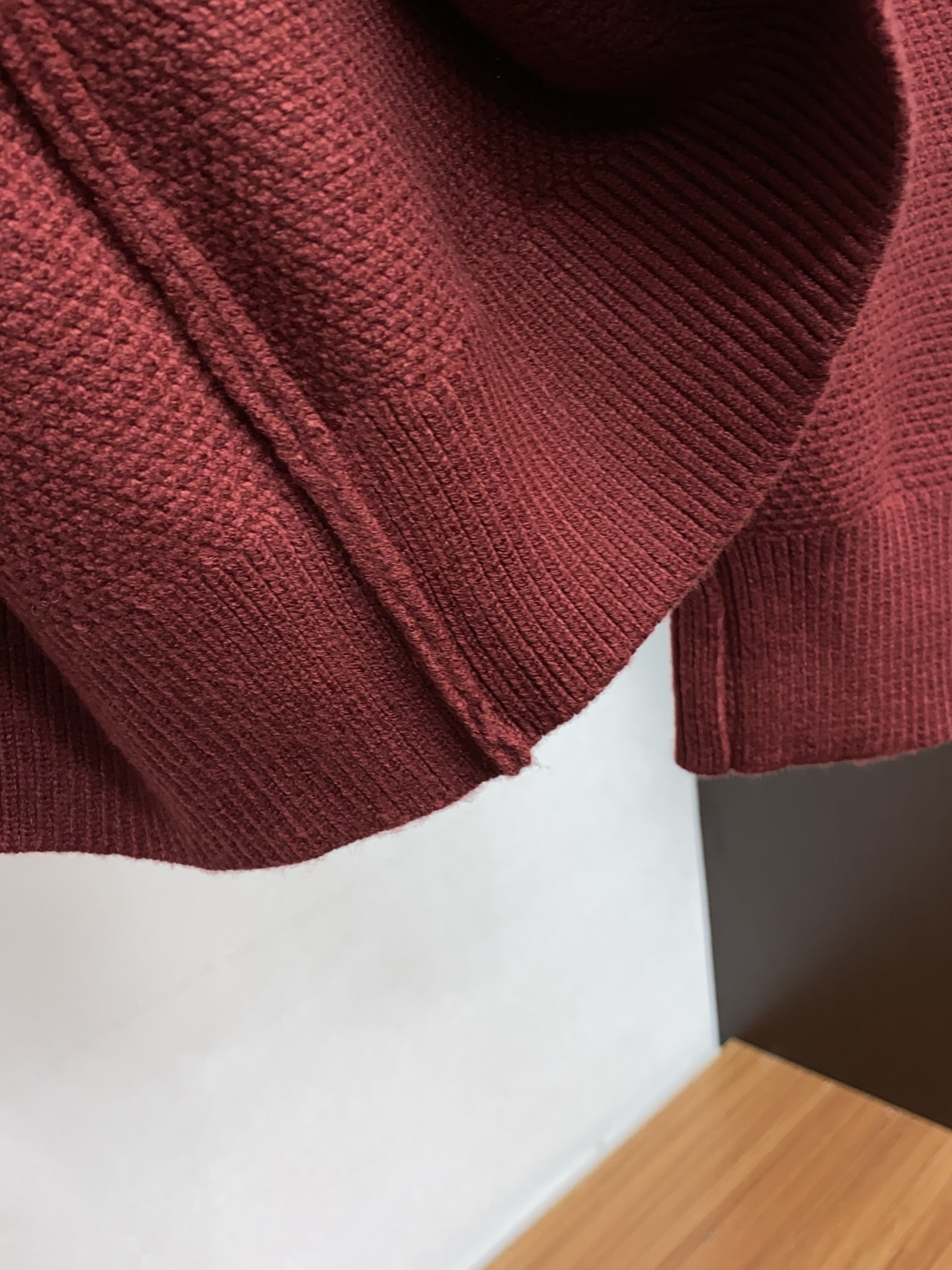 Gucci Basic Clothing Wool M-l-xl