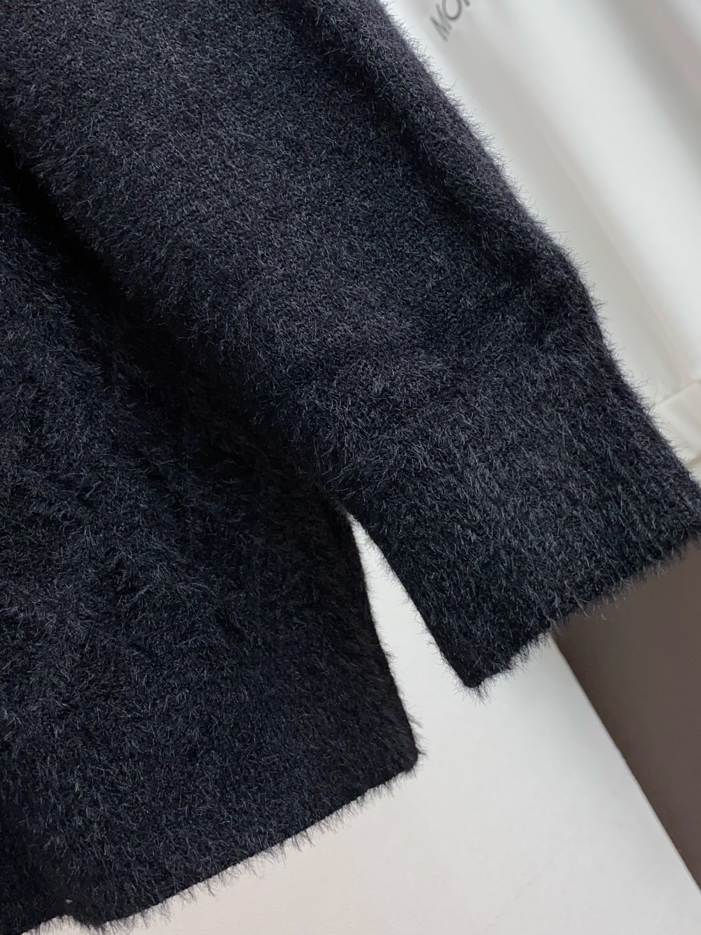 Gucci Basic Clothing Wool M-l-xl