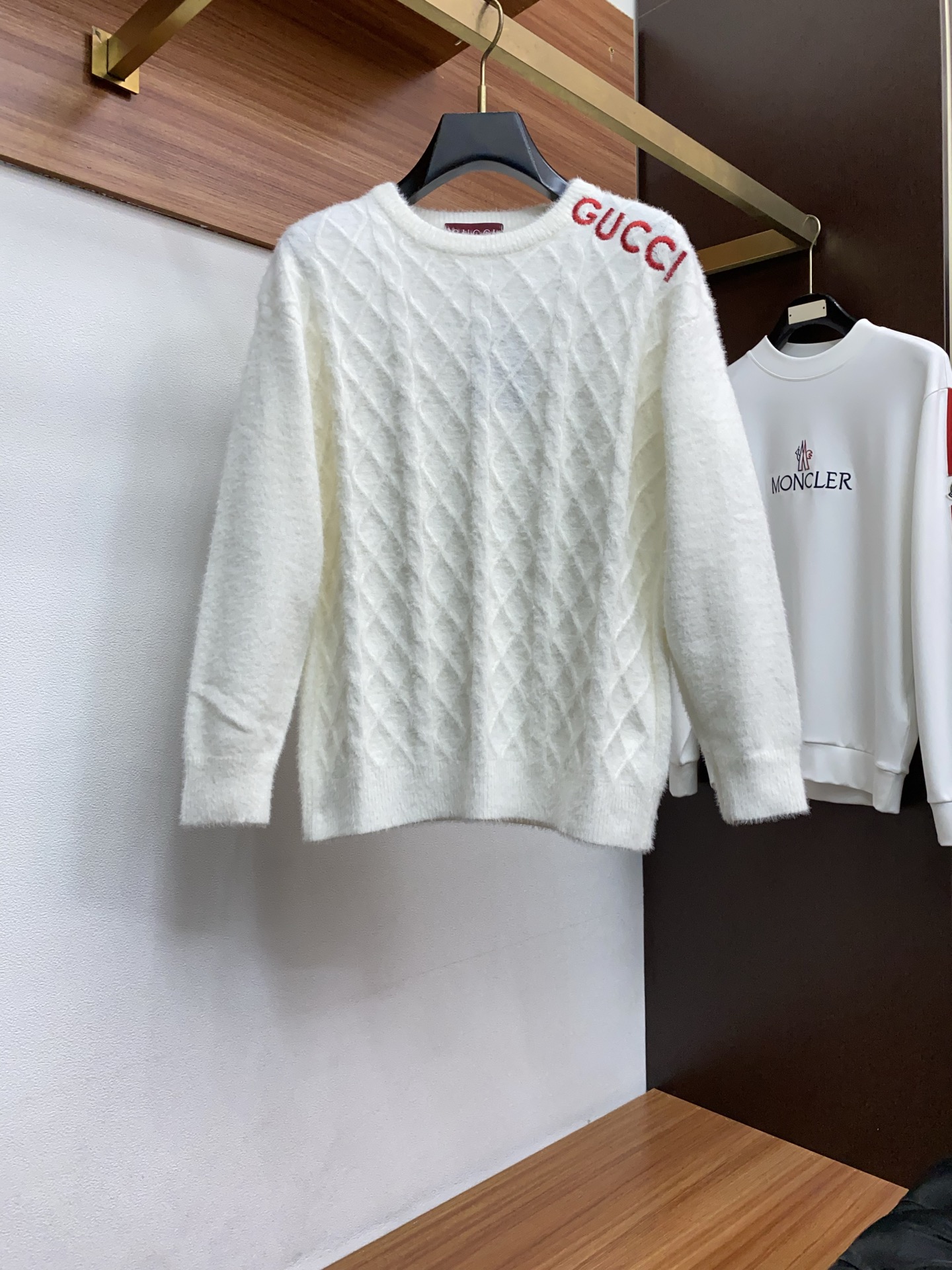 Gucci Basic Clothing Wool M-l-xl