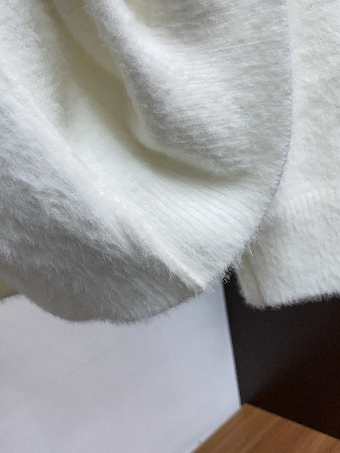 Gucci Basic Clothing Wool M-l-xl