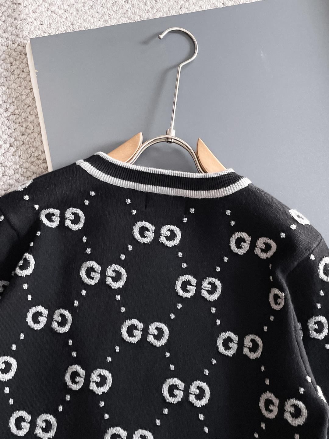 Gucci Basic Clothing Wool M-l-xl