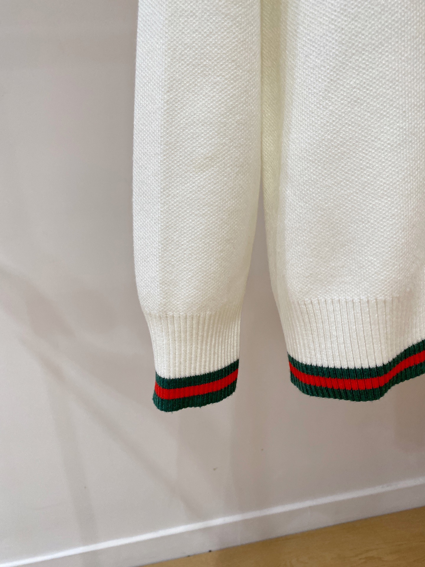 Gucci Basic Clothing Wool M-xl