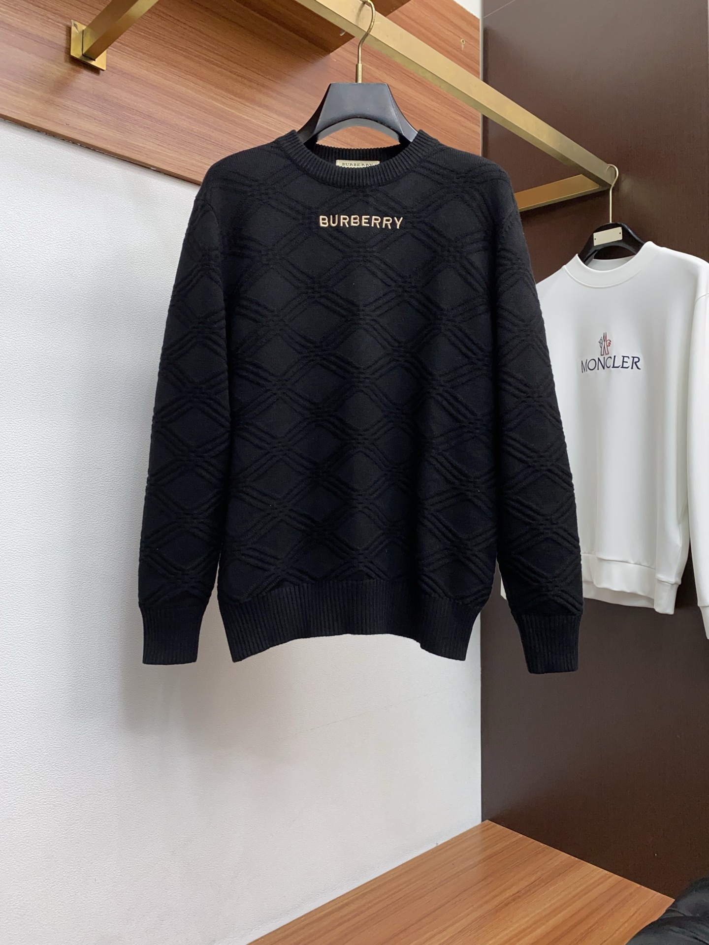 Burberry Basic Clothing Wool M-l-xl