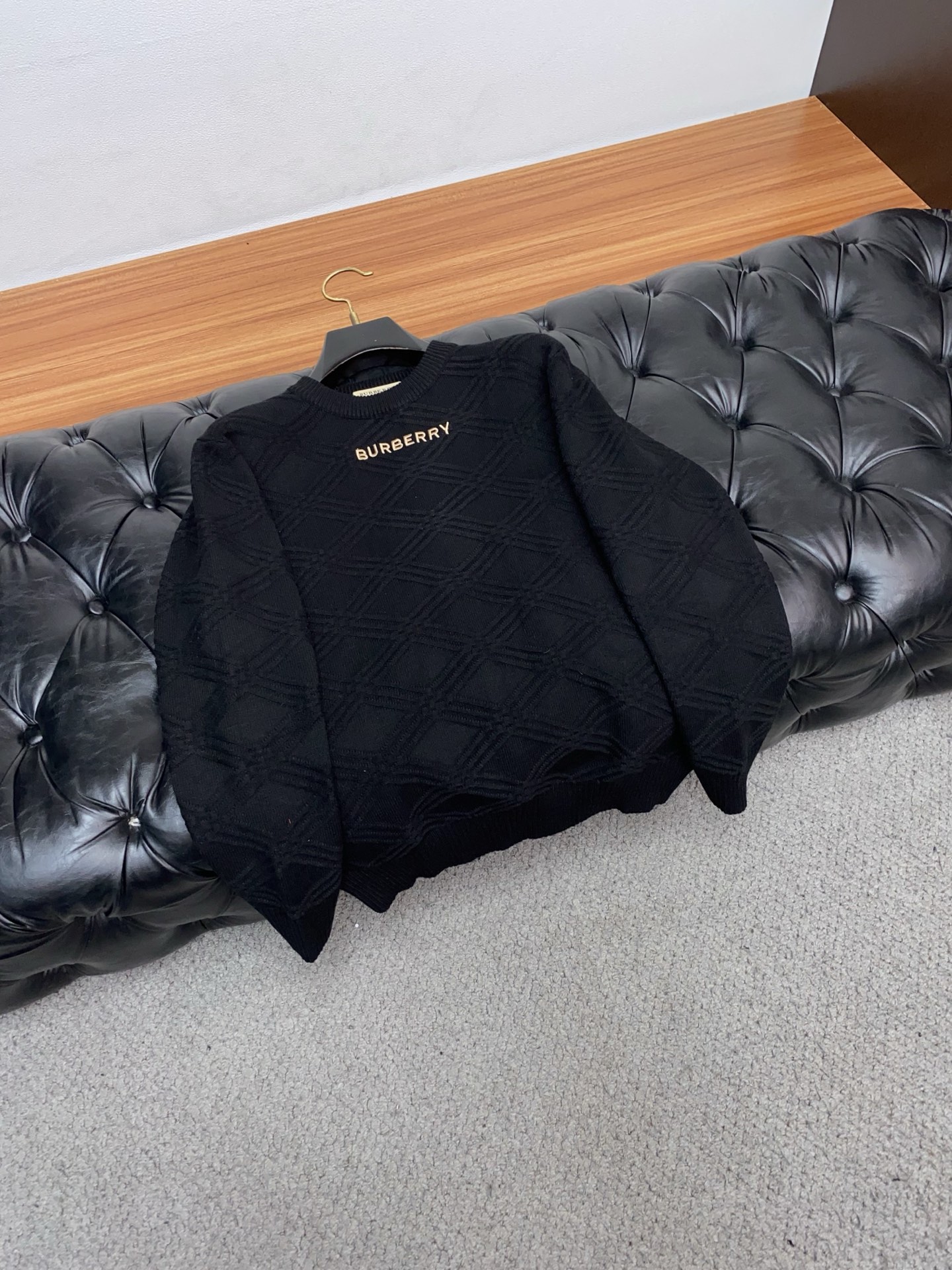 Burberry Basic Clothing Wool M-l-xl