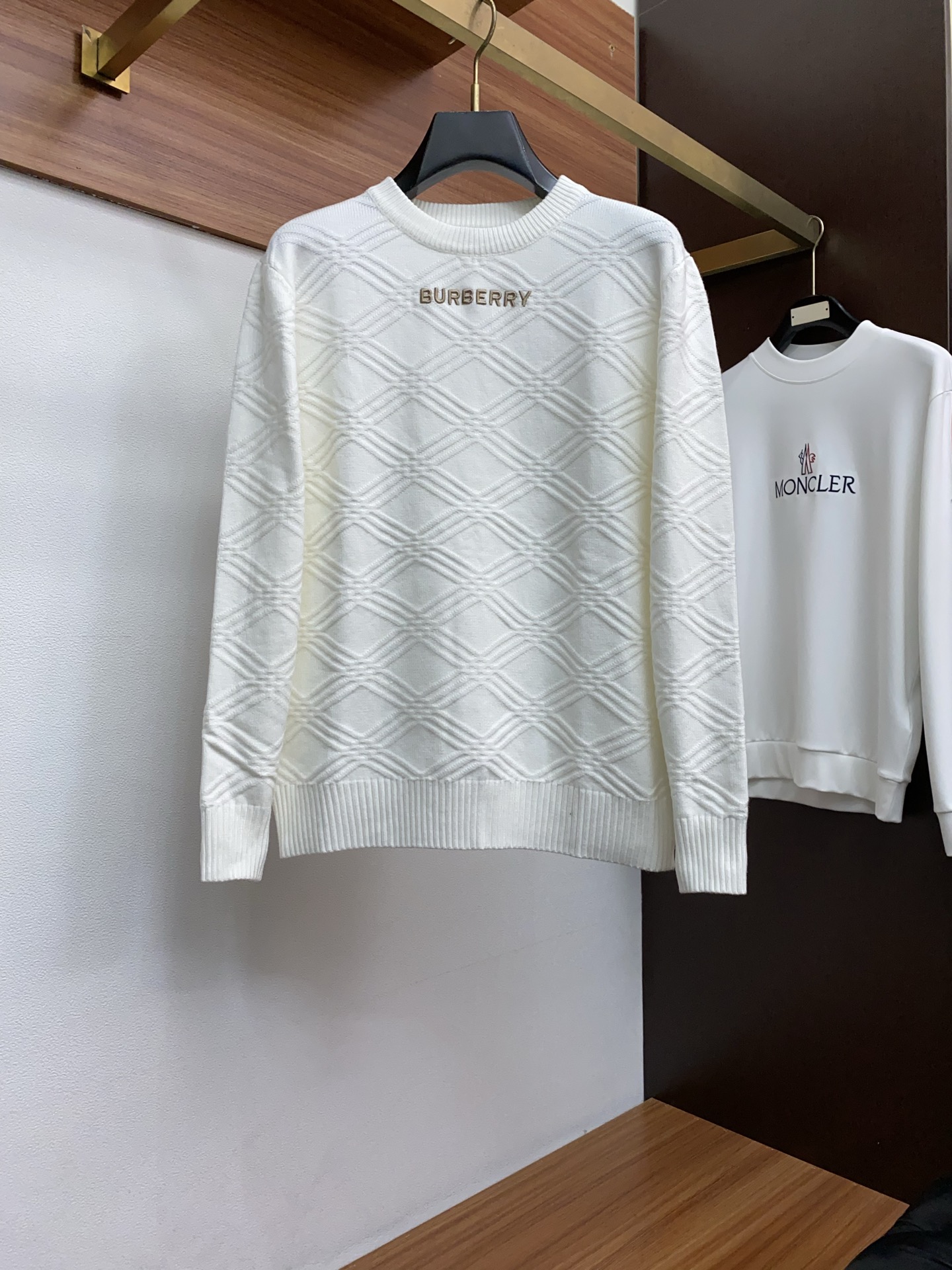Burberry Basic Clothing Wool M-l-xl