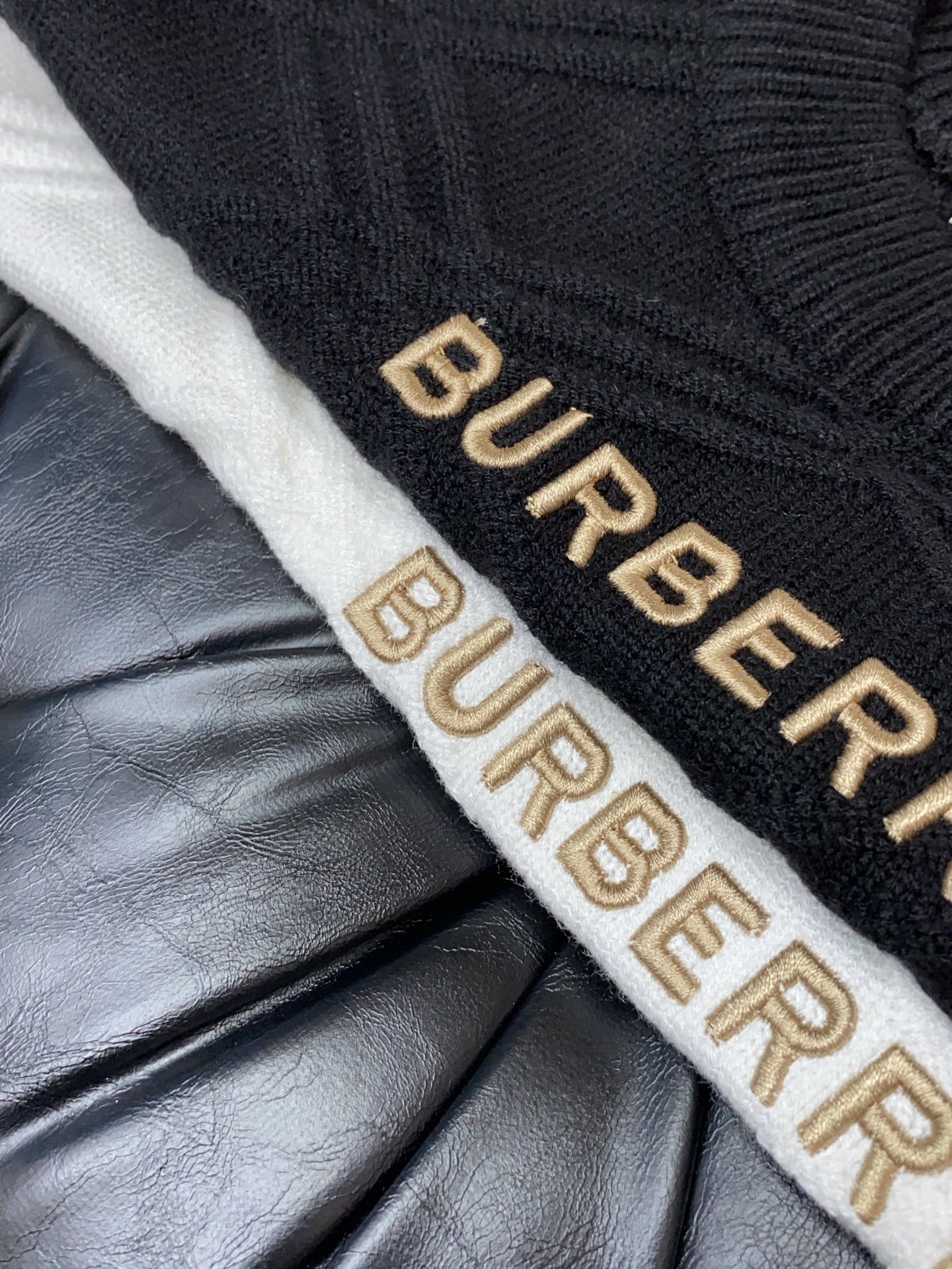 Burberry Basic Clothing Wool M-l-xl