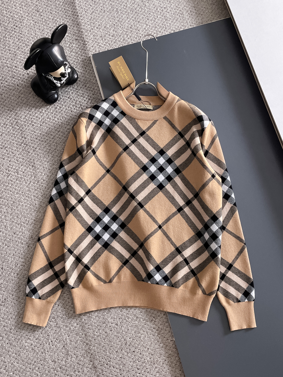 Burberry Basic Clothing Wool M-l-xl