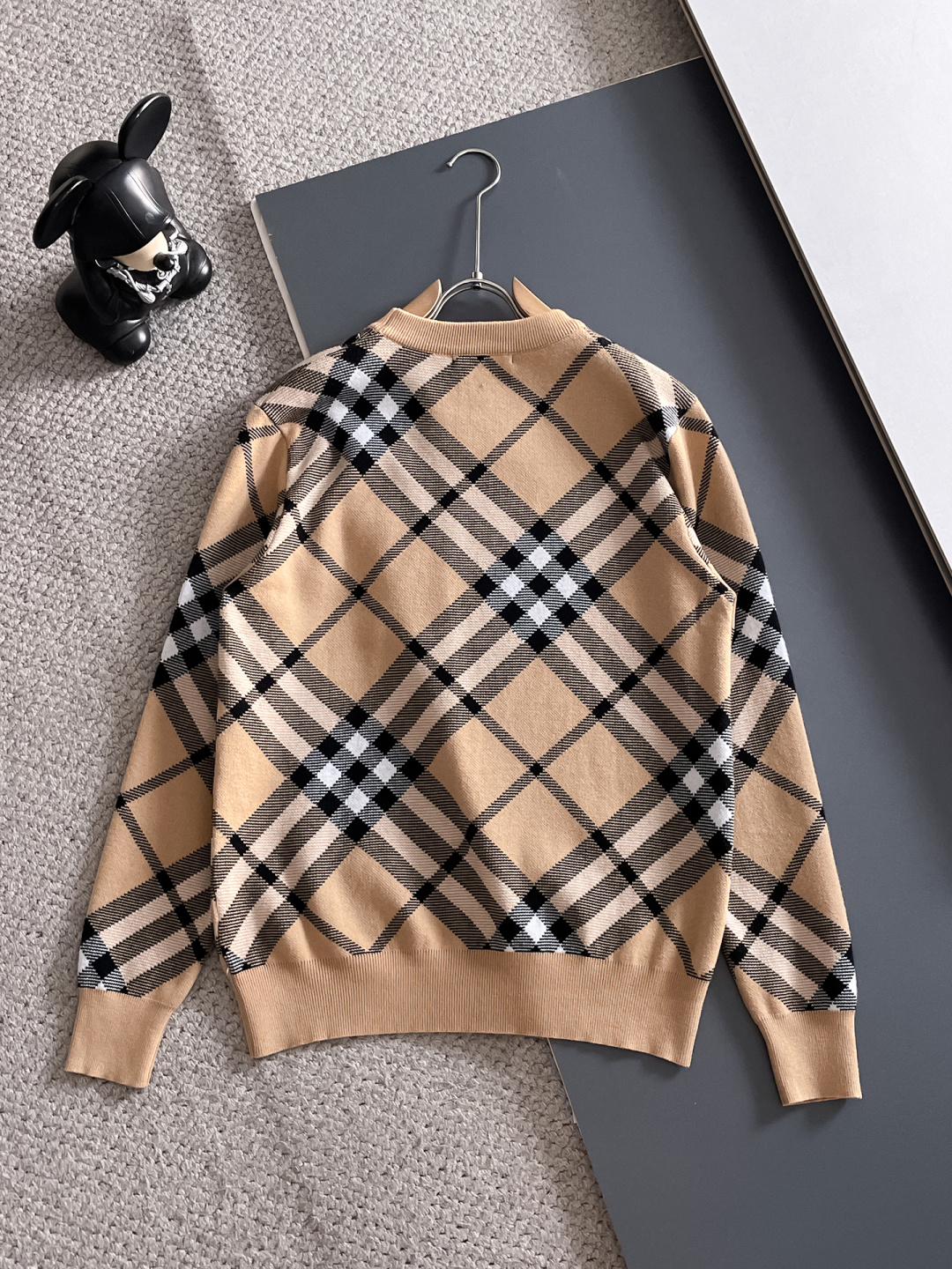 Burberry Basic Clothing Wool M-l-xl