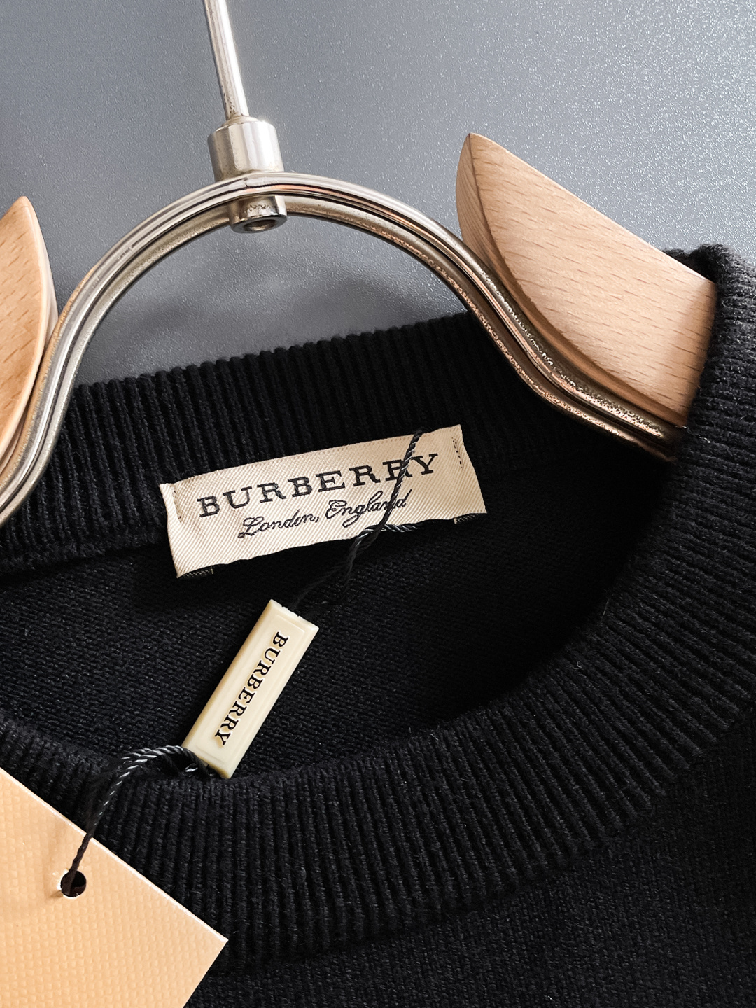 Burberry Basic Clothing Wool M-l-xl