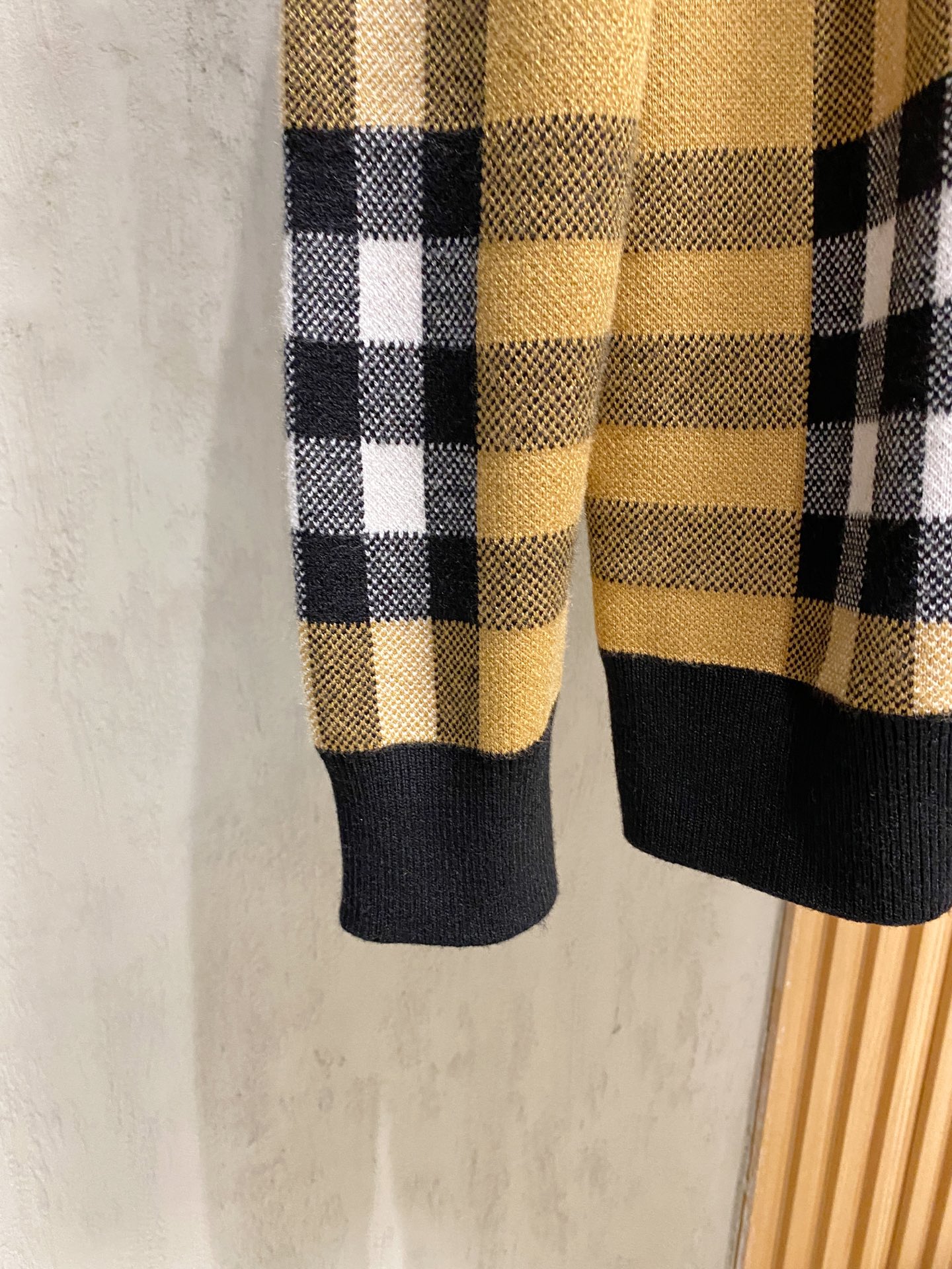 Burberry Basic Clothing Wool M-xxxl