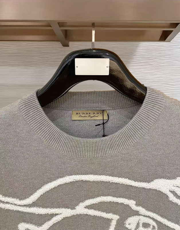 Burberry Basic Clothing Wool M-xl