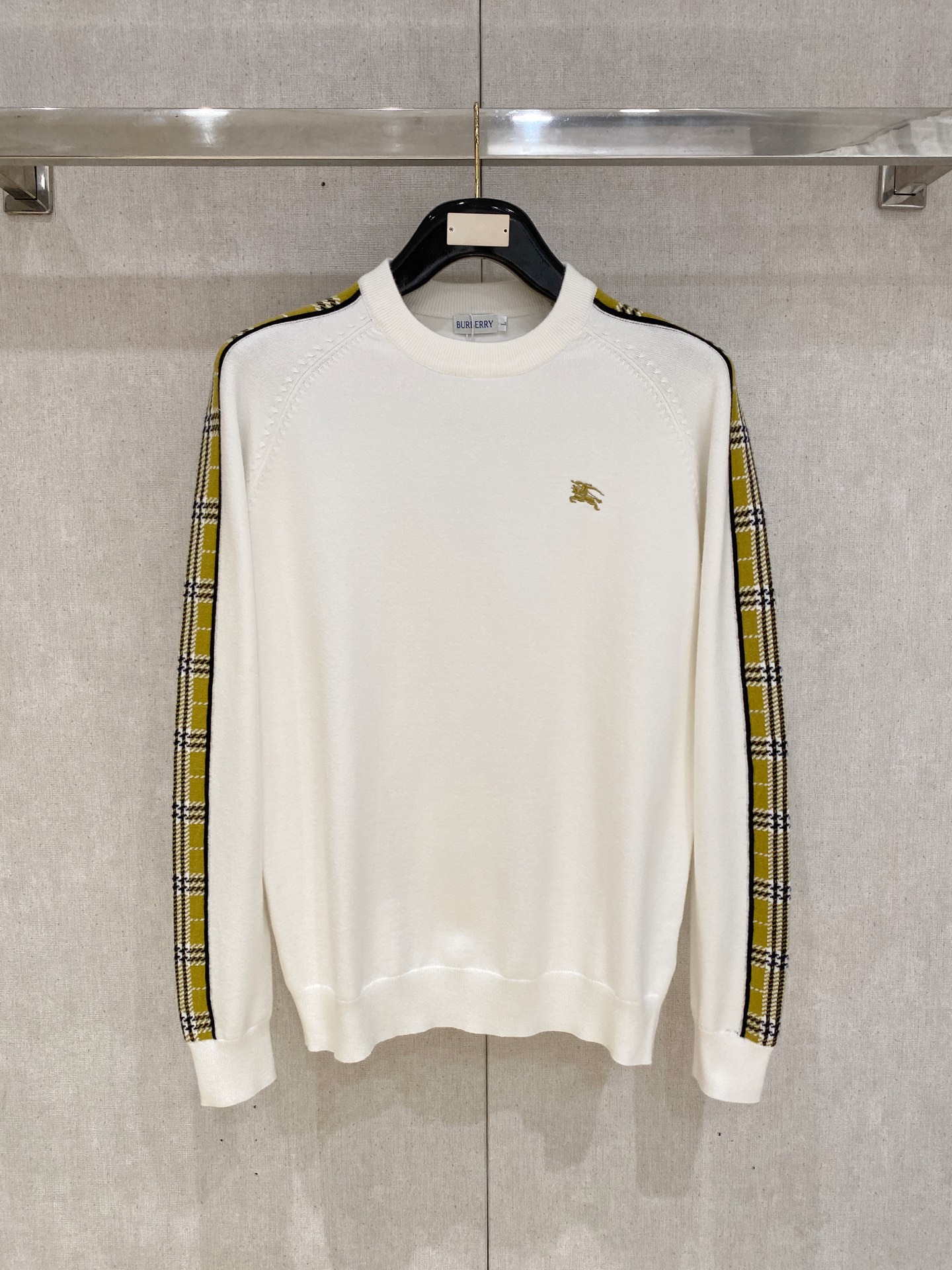 Burberry Basic Clothing Wool M-xl