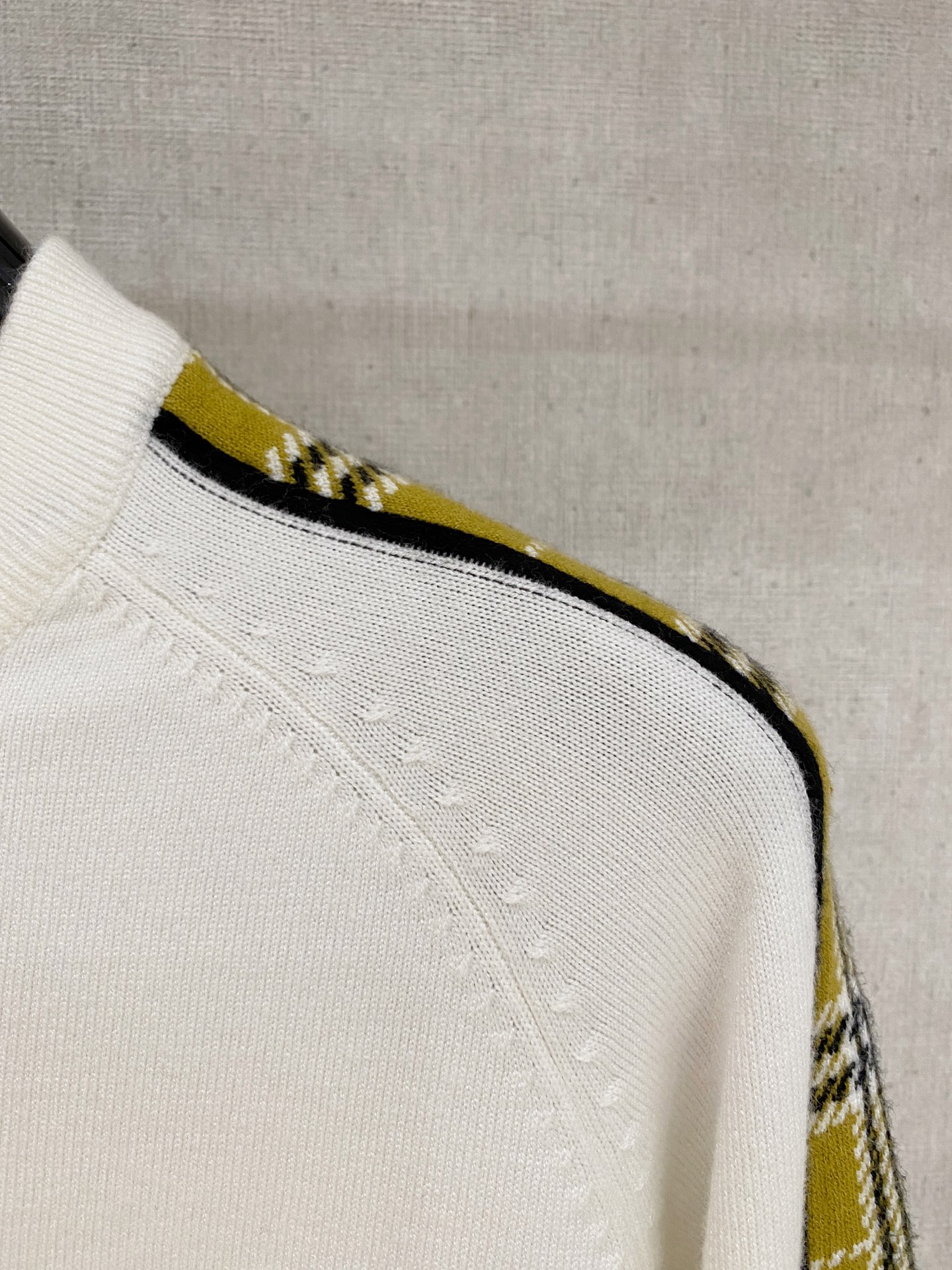 Burberry Basic Clothing Wool M-xl