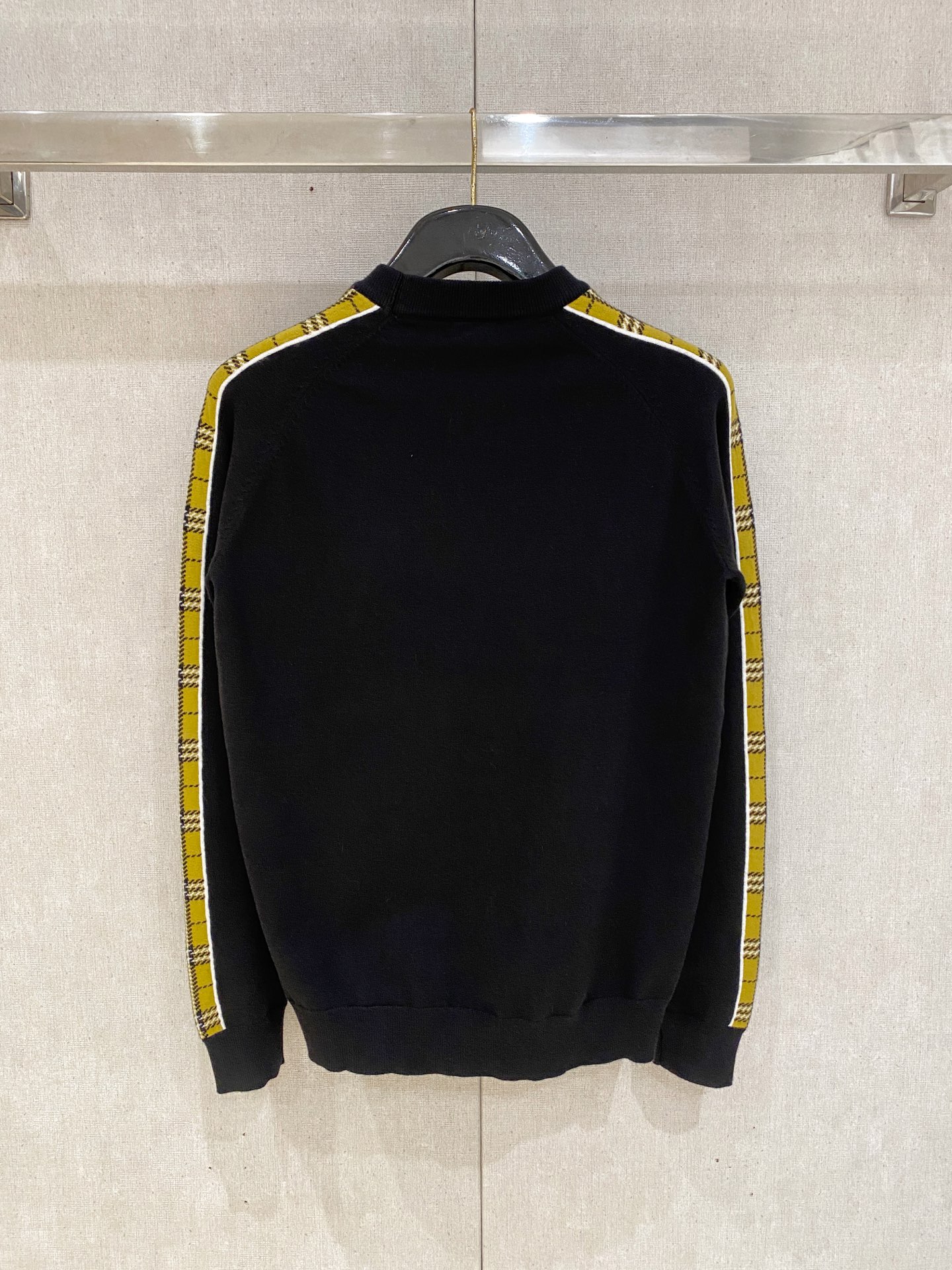 Burberry Basic Clothing Wool M-xl