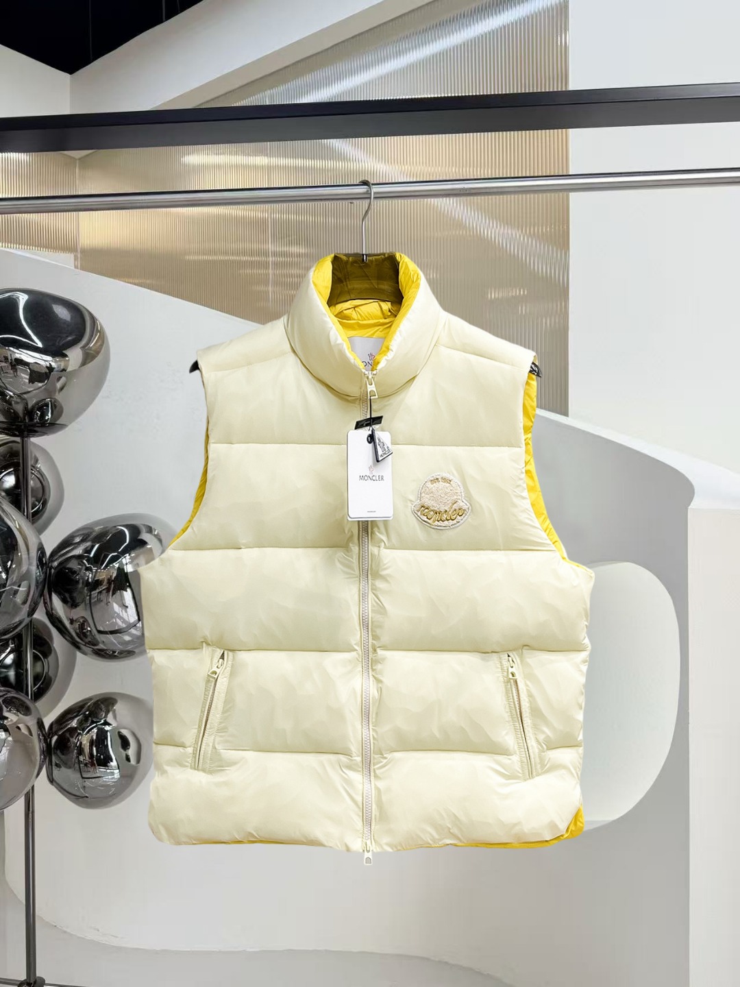 Moncler Couple Down Vest Goose Down M-l-xl