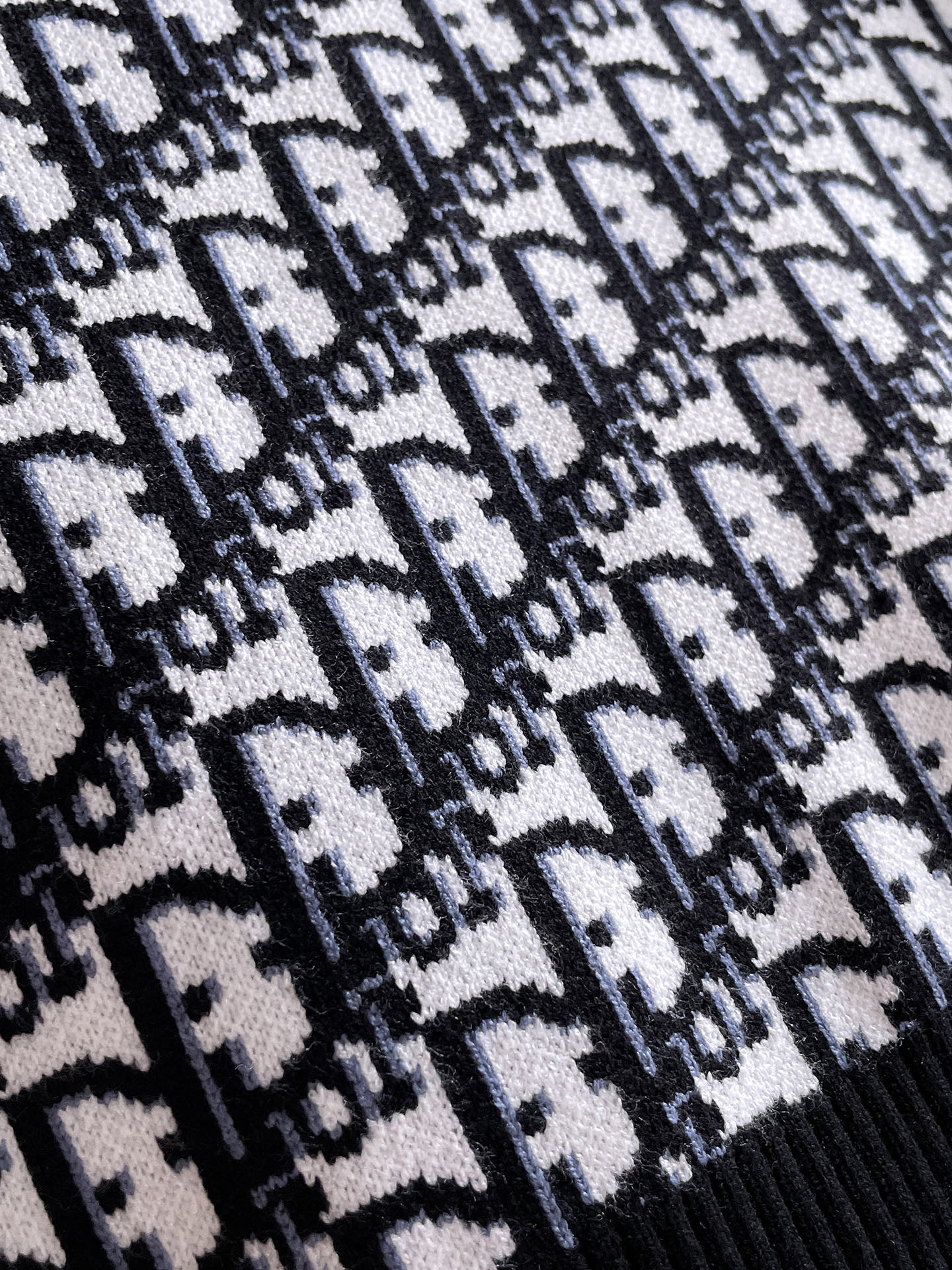 Basic Clothing Wool M-xl