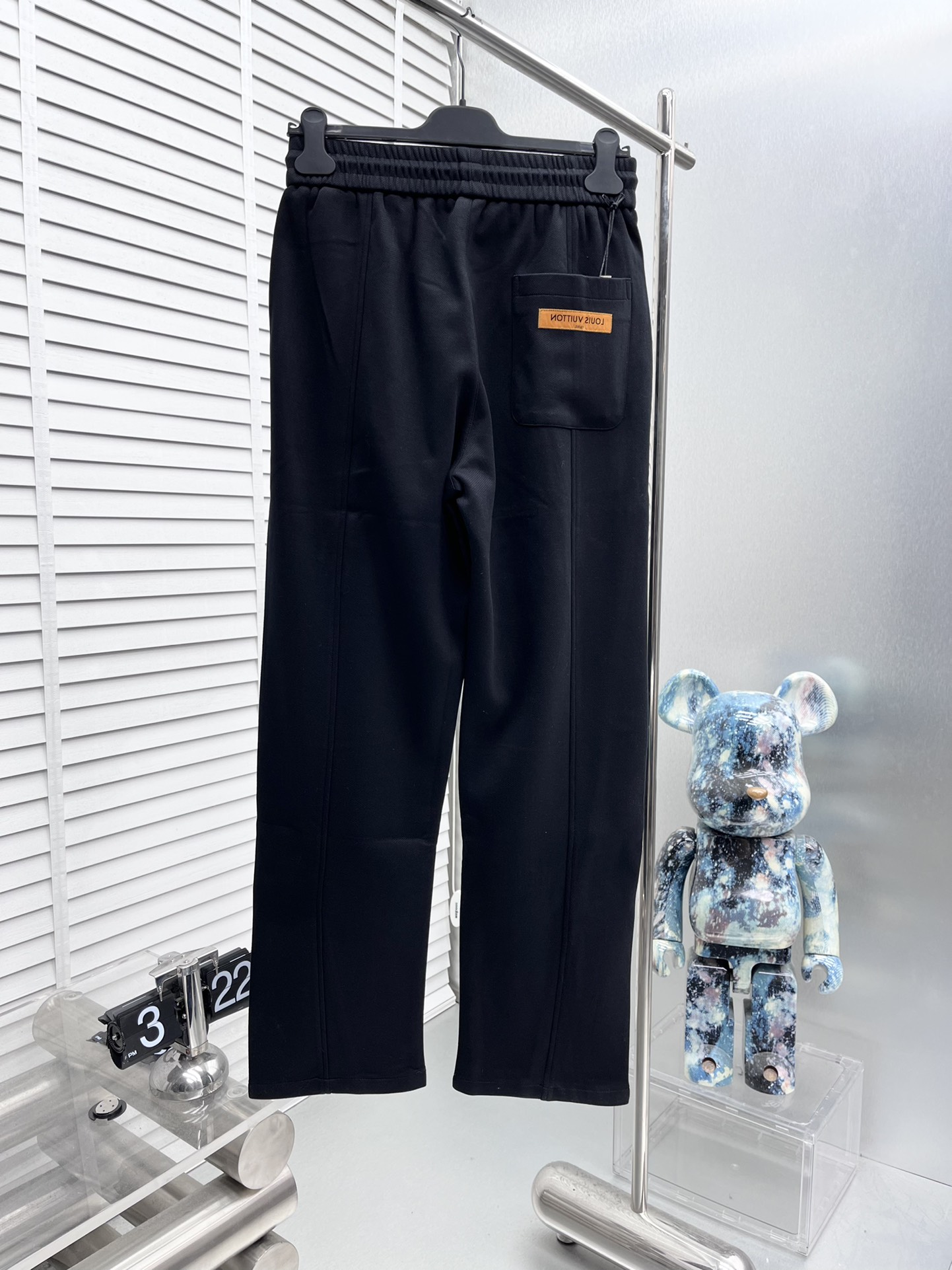 Louis Vuitton Basic Clothing M-l-xl