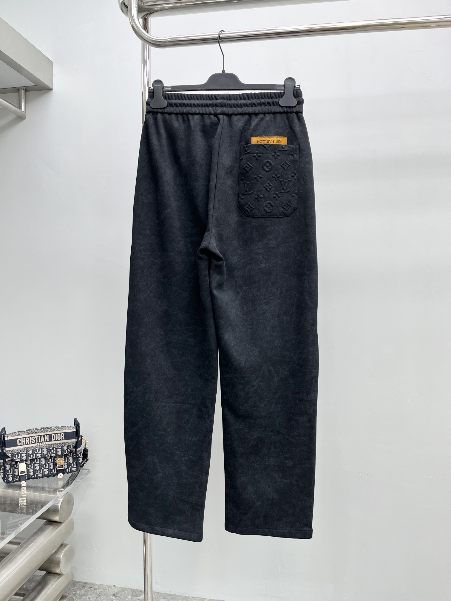 Louis Vuitton Basic Clothing M-l-xl