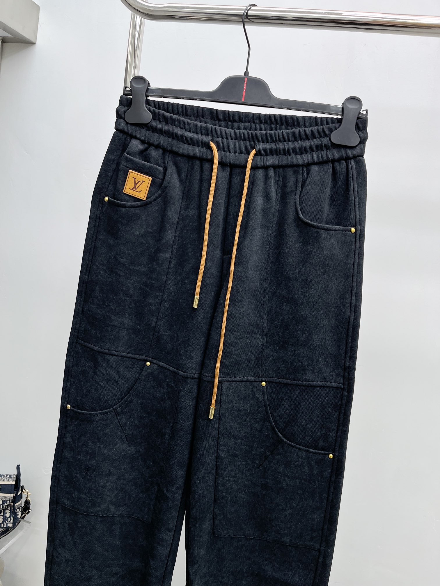 Louis Vuitton Basic Clothing M-l-xl