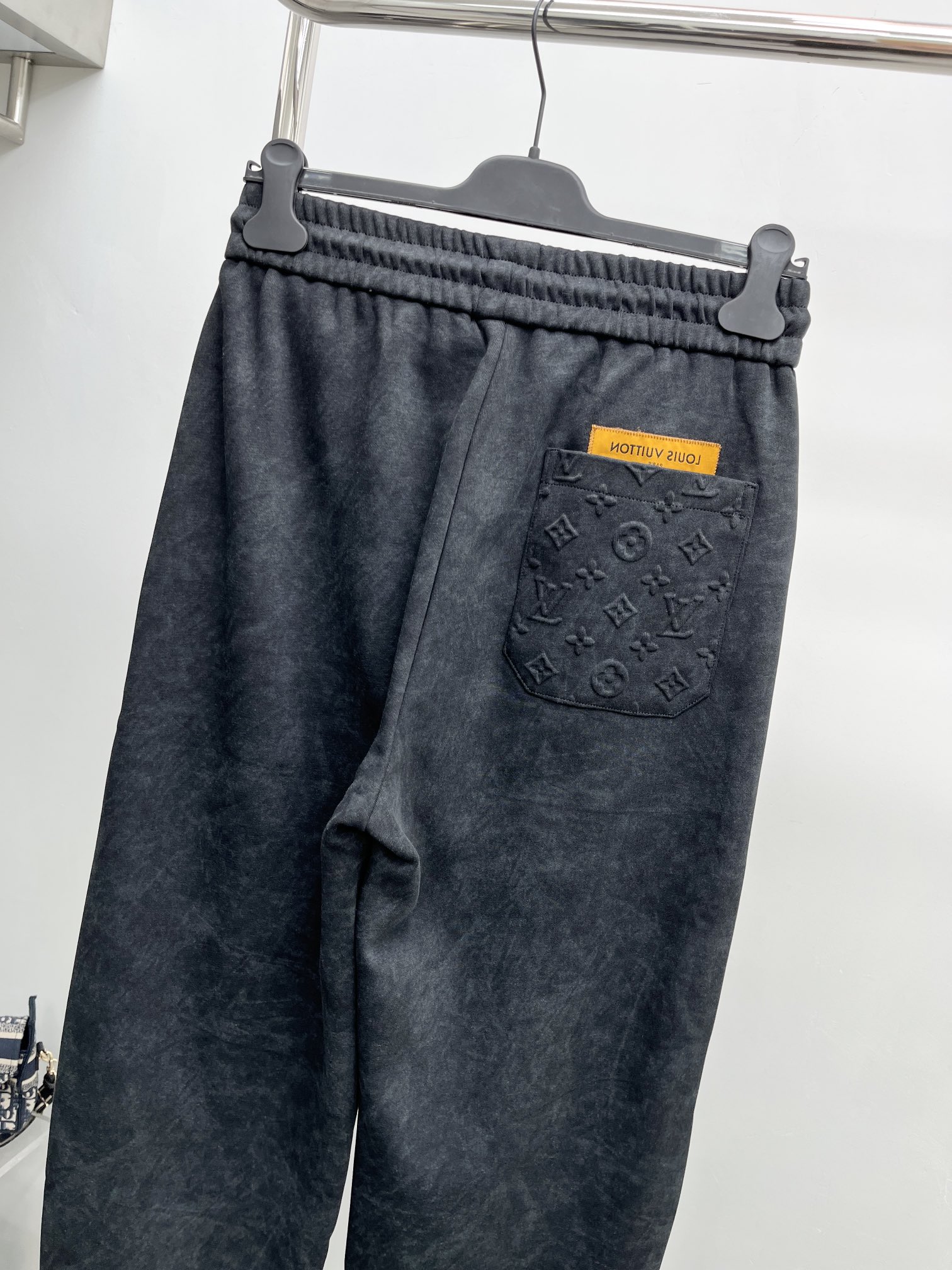 Louis Vuitton Basic Clothing M-l-xl