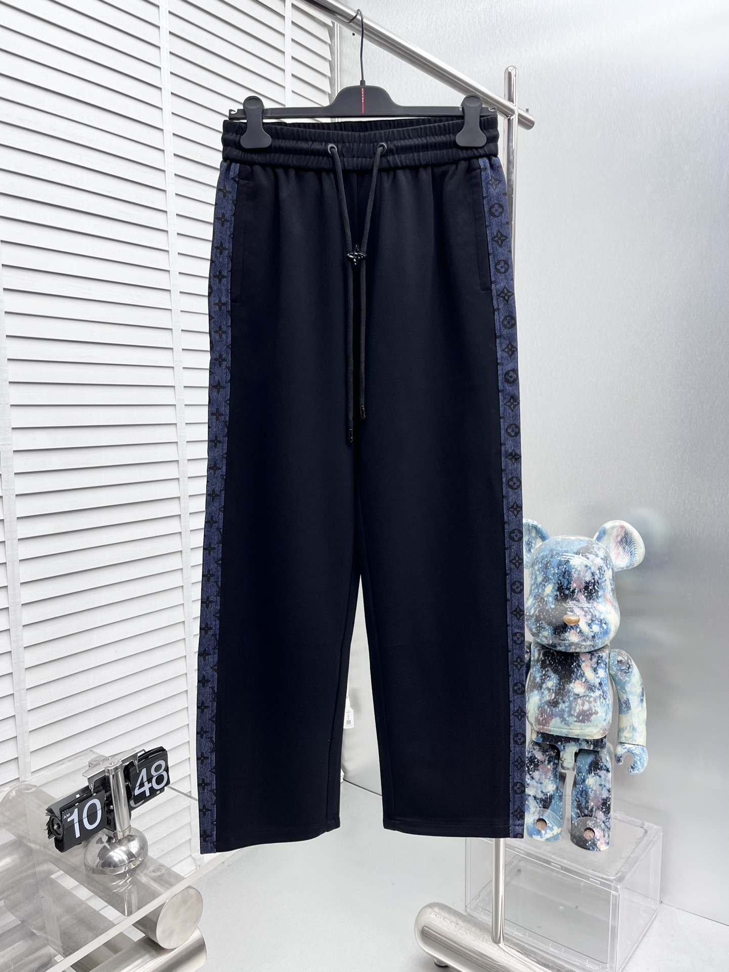 Louis Vuitton Basic Clothing M-xl
