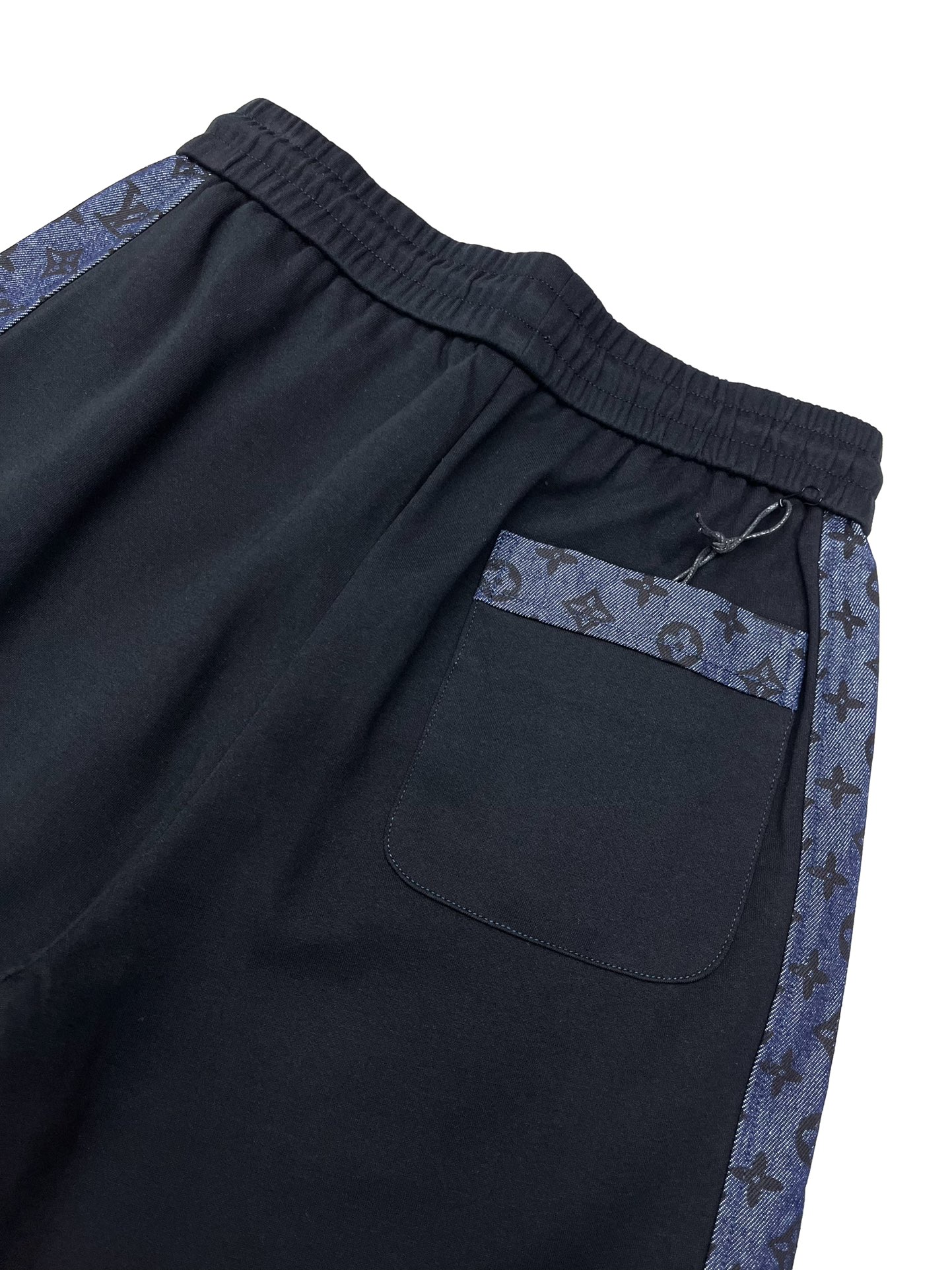 Louis Vuitton Basic Clothing M-xl