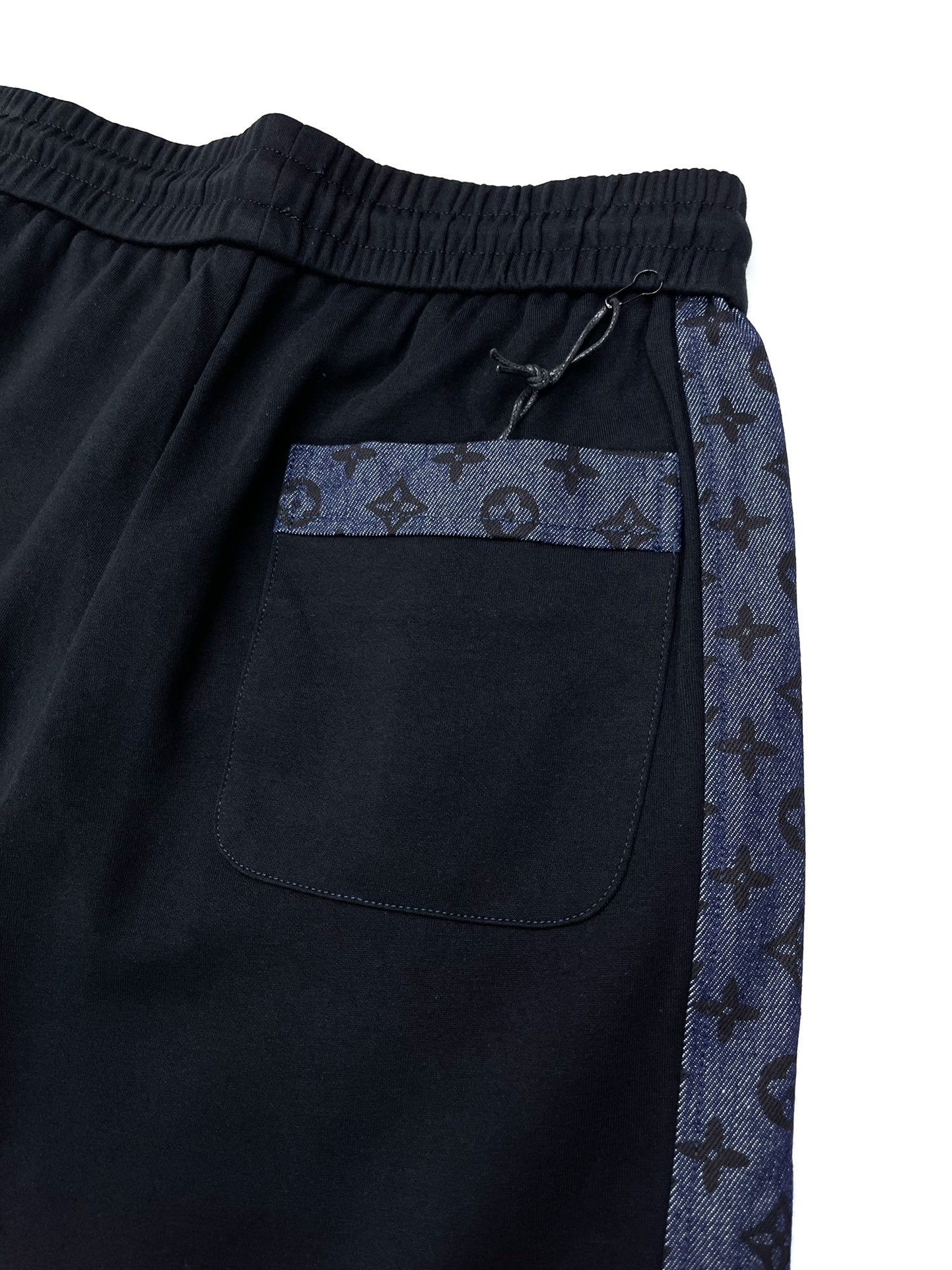 Louis Vuitton Basic Clothing M-xl