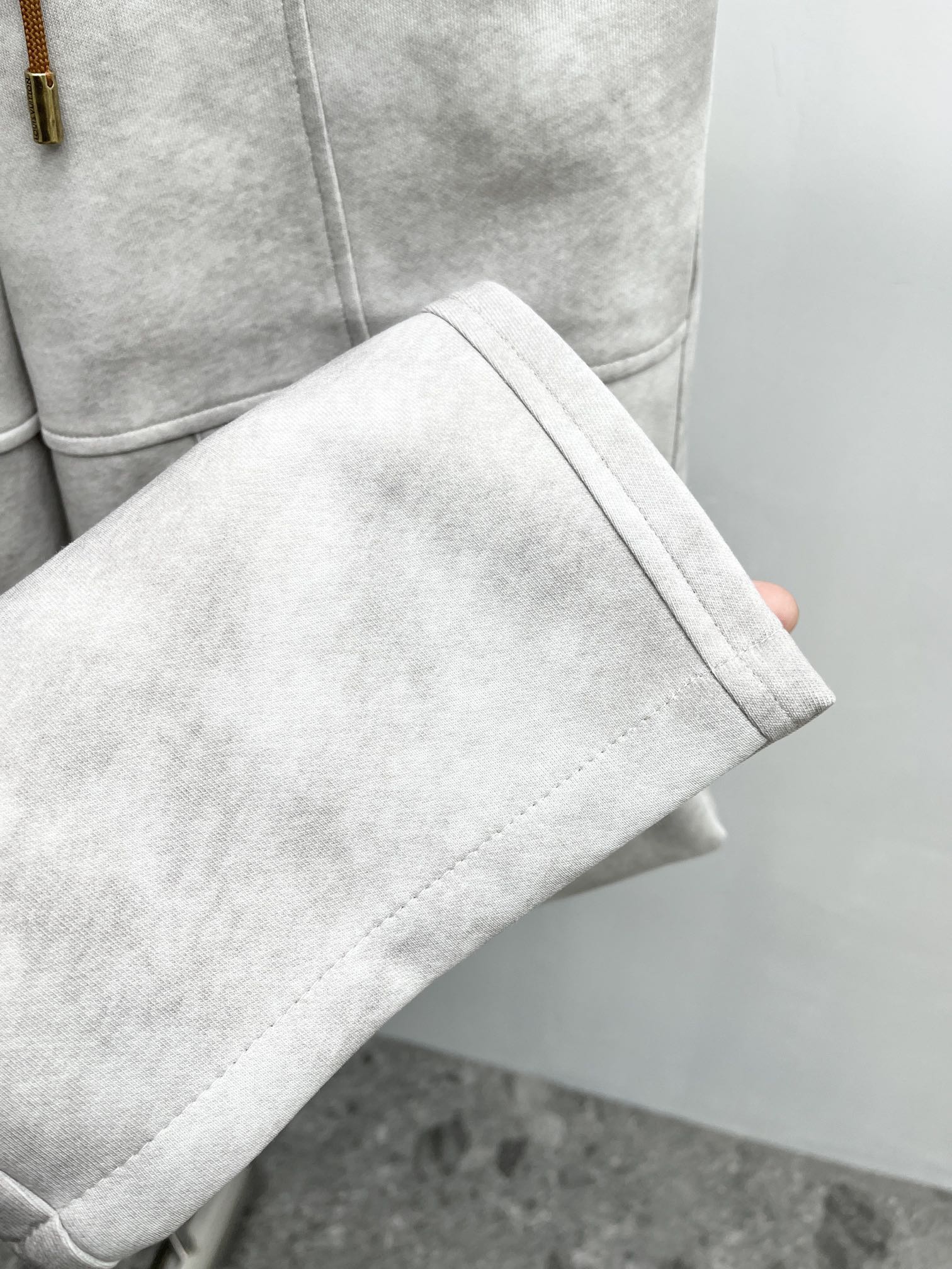 Louis Vuitton Basic Clothing M-xl