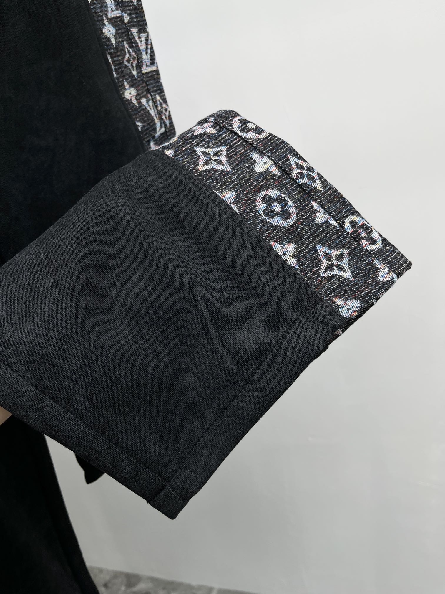 Louis Vuitton Basic Clothing M-xl