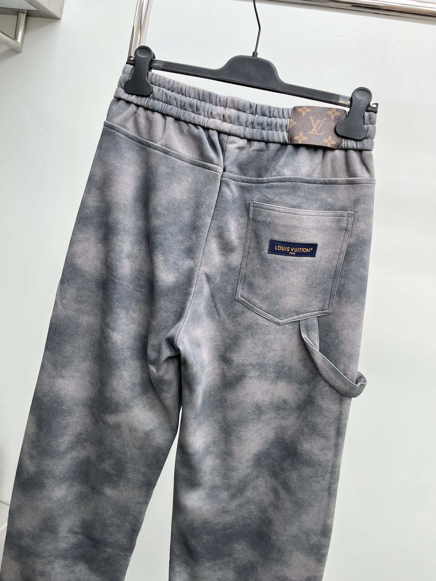 Louis Vuitton Basic Clothing M-xl