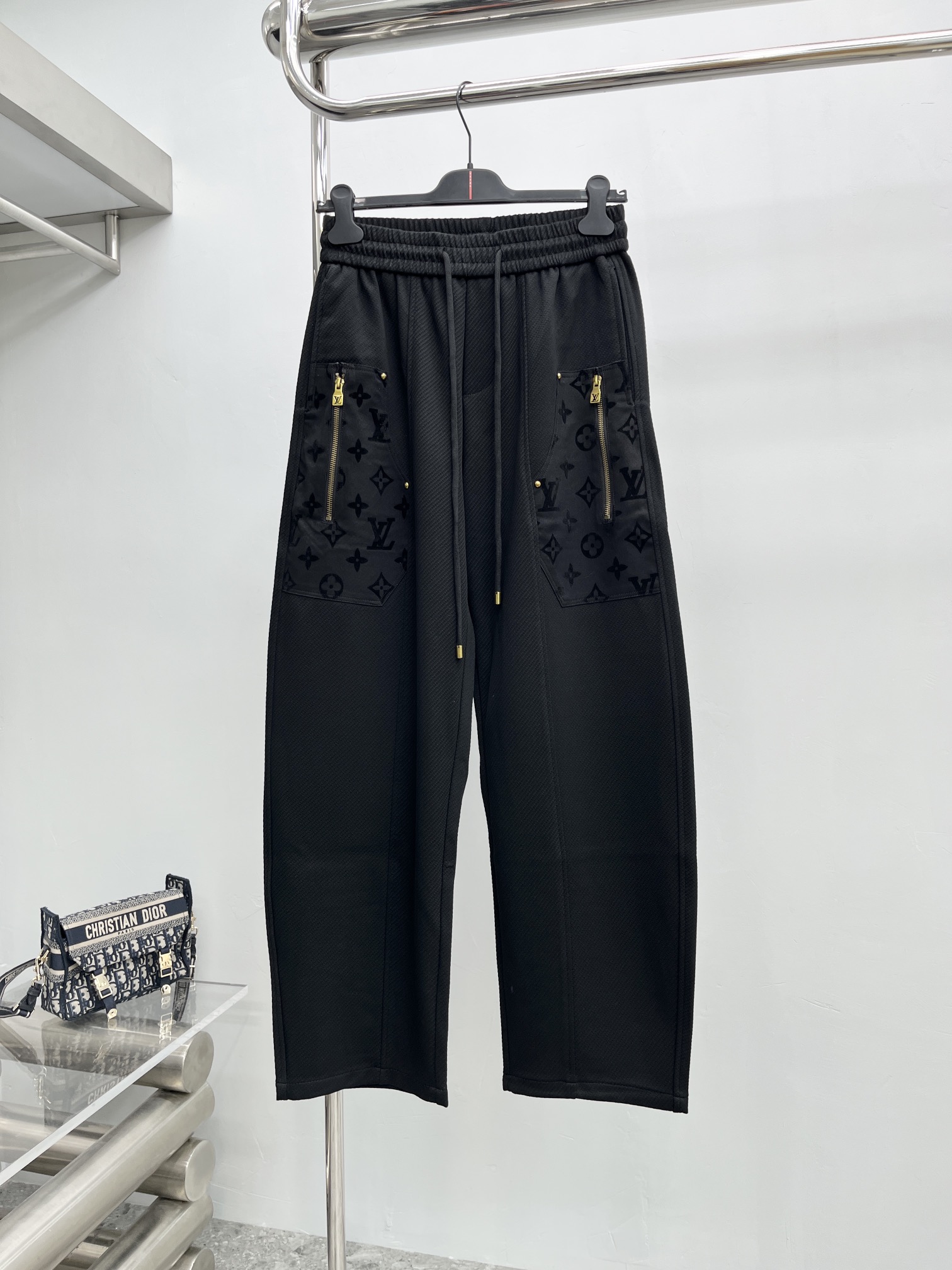 Louis Vuitton Basic Clothing M-xl