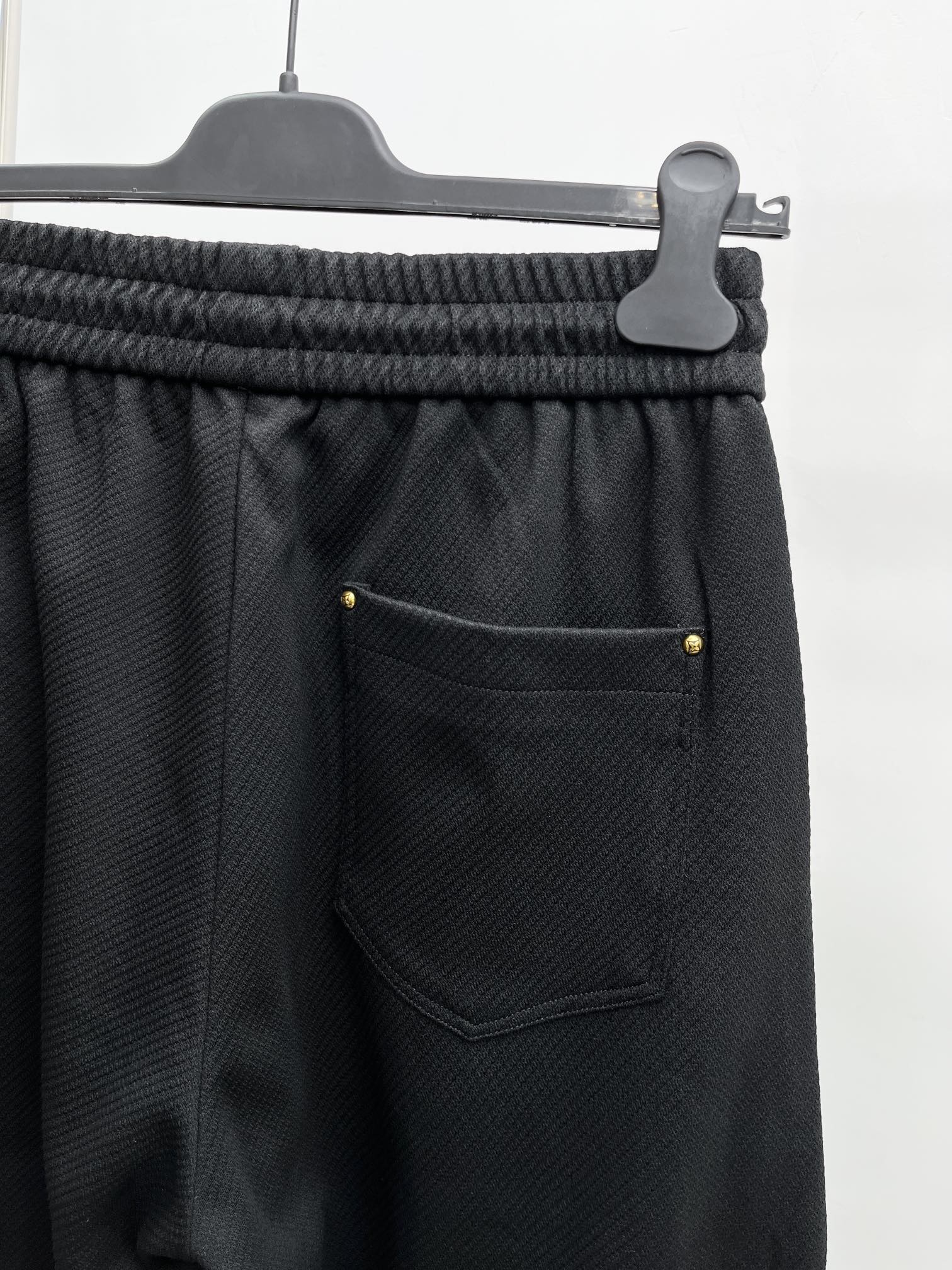 Louis Vuitton Basic Clothing M-xl