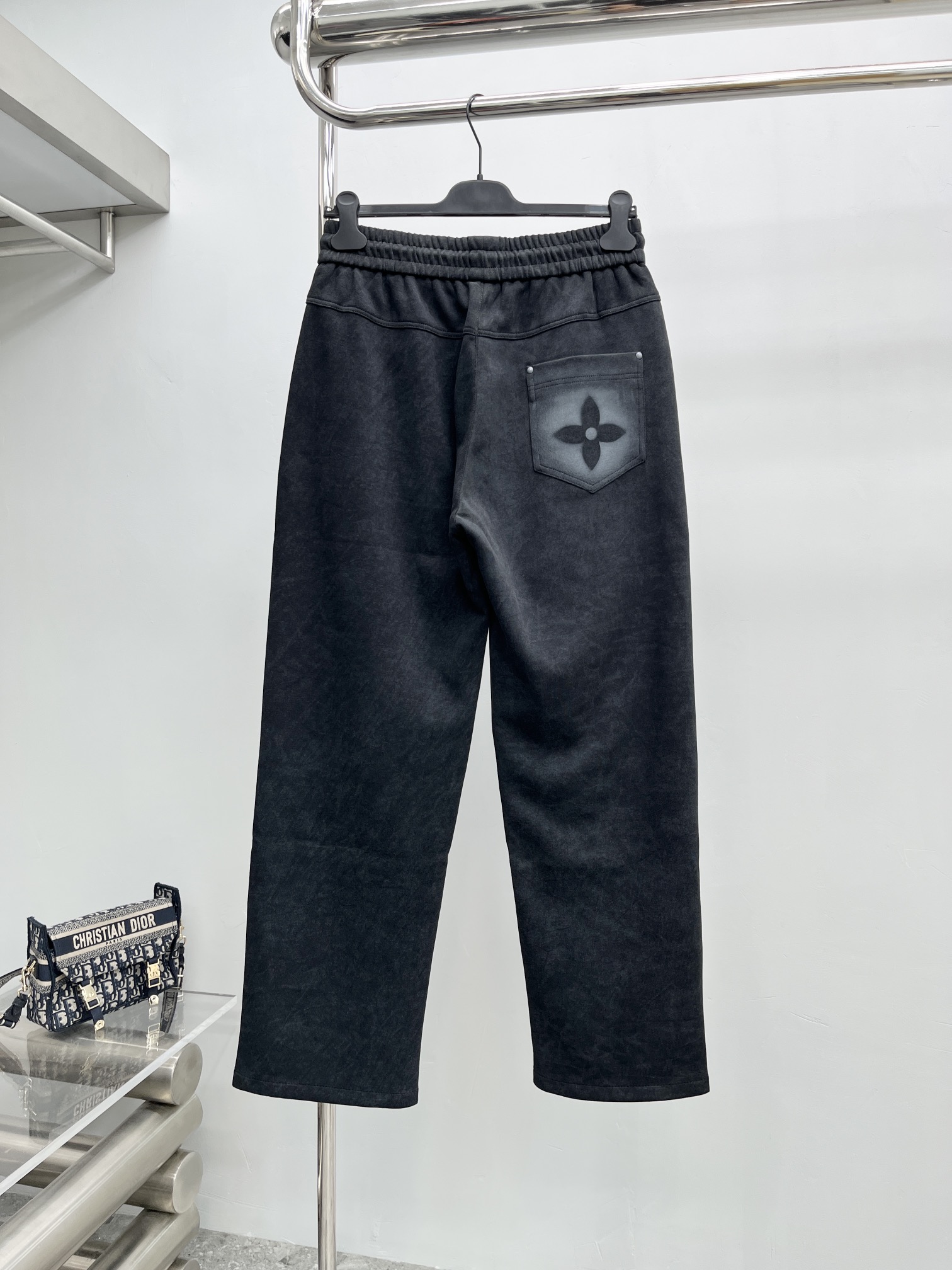 Louis Vuitton Basic Clothing M-xl