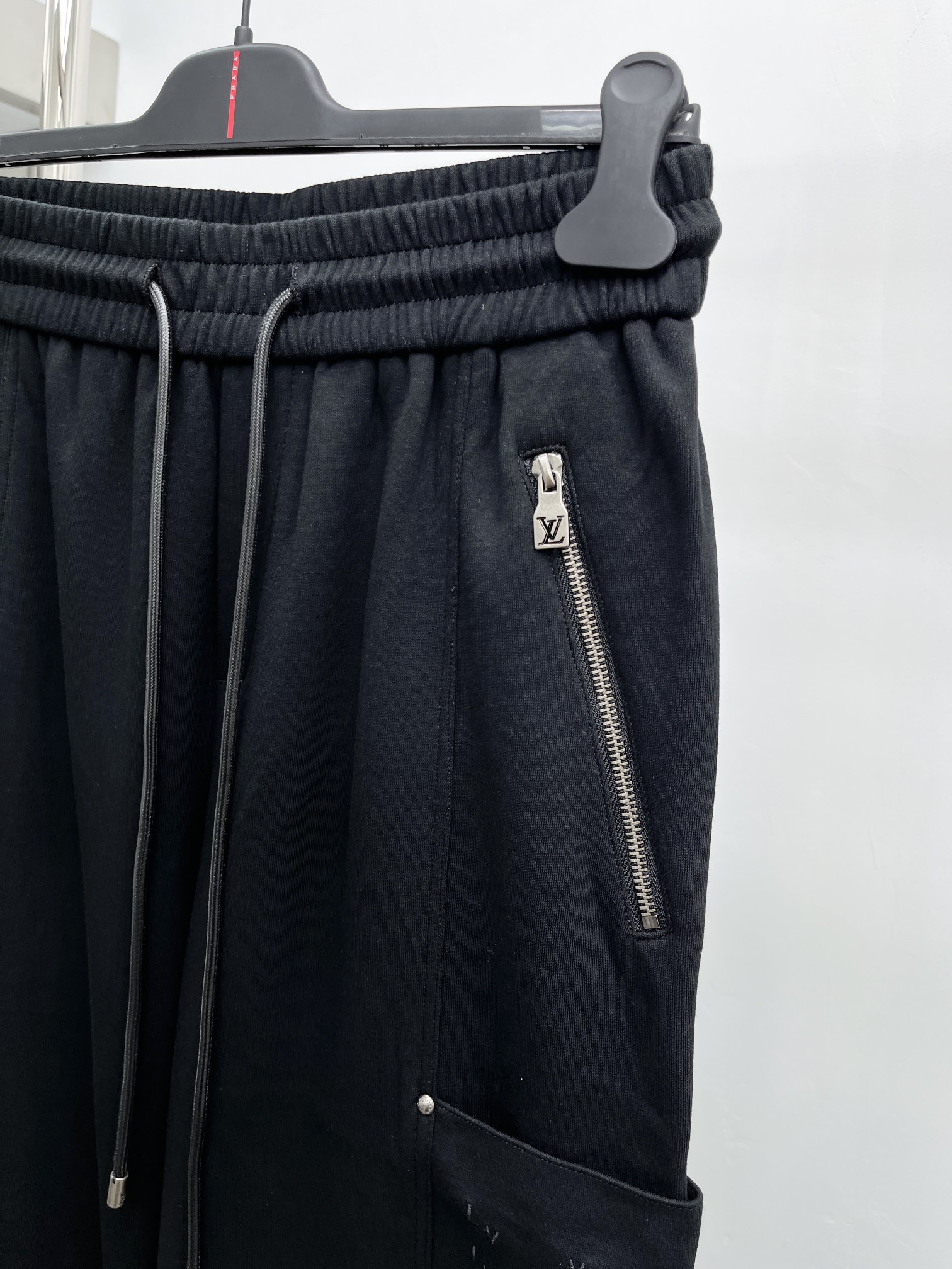 Louis Vuitton Basic Clothing M-xl
