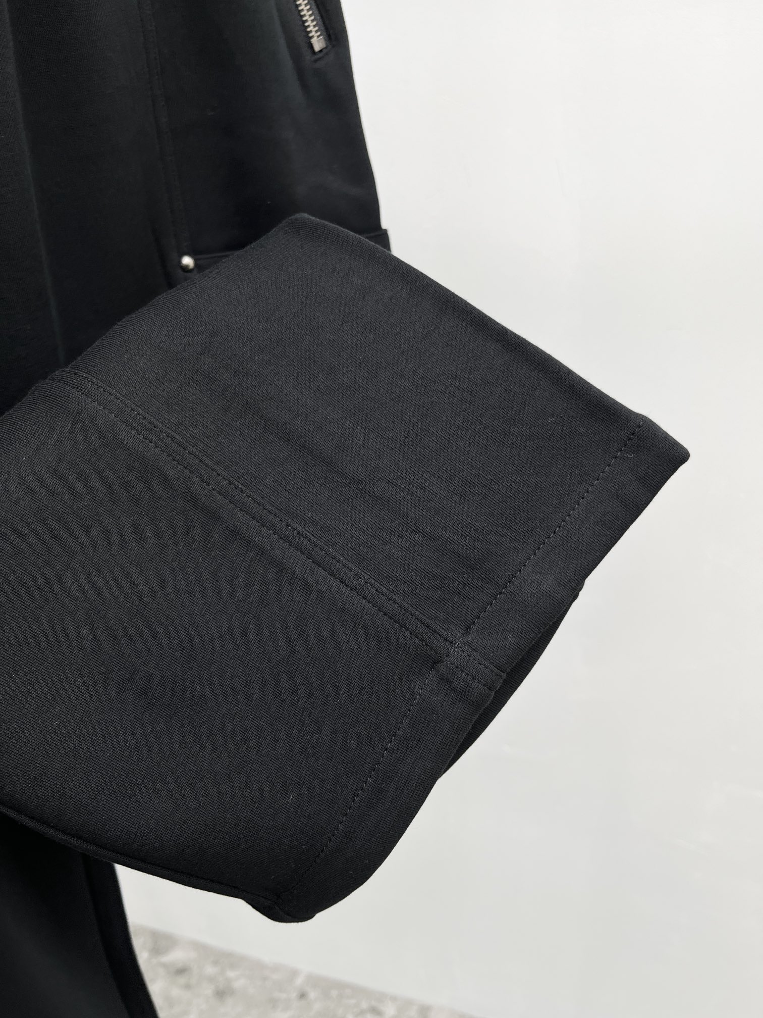 Louis Vuitton Basic Clothing M-xl