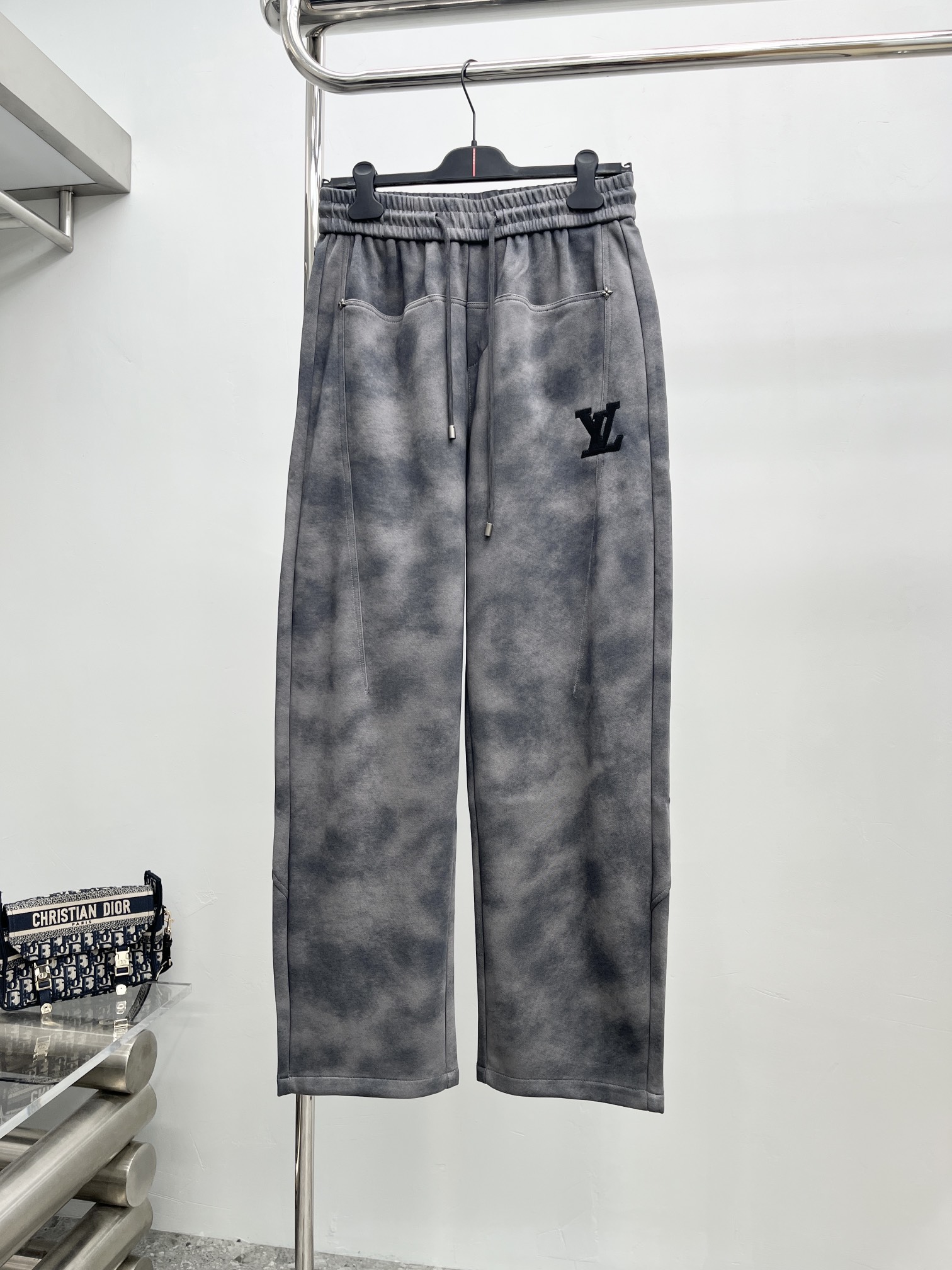 Louis Vuitton Basic Clothing M-xl