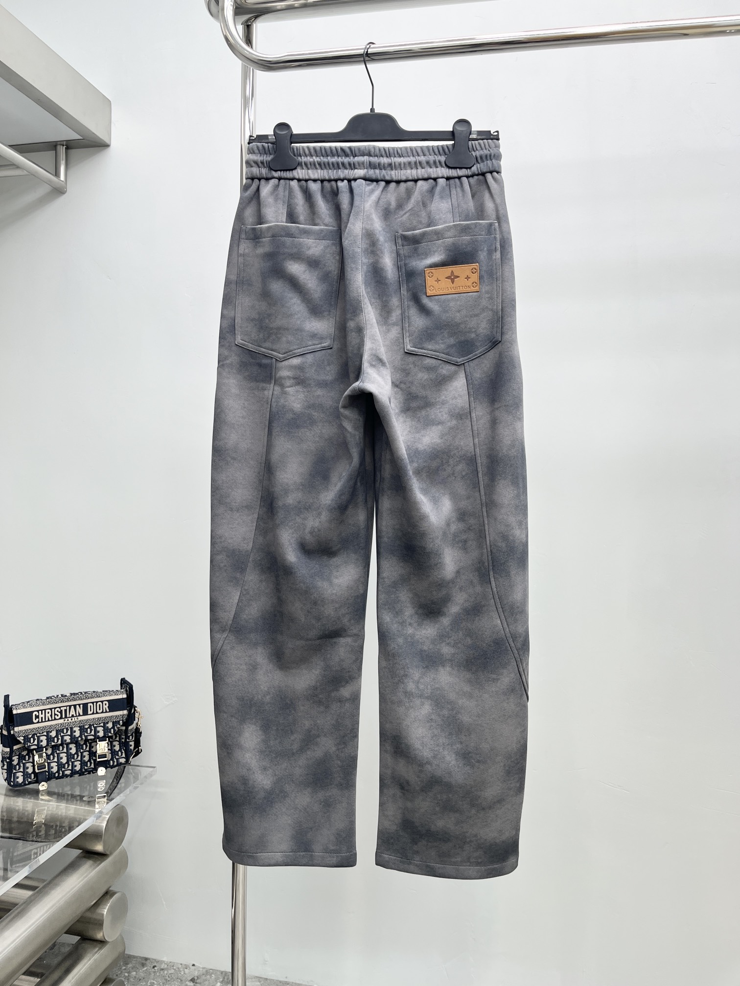 Louis Vuitton Basic Clothing M-xl