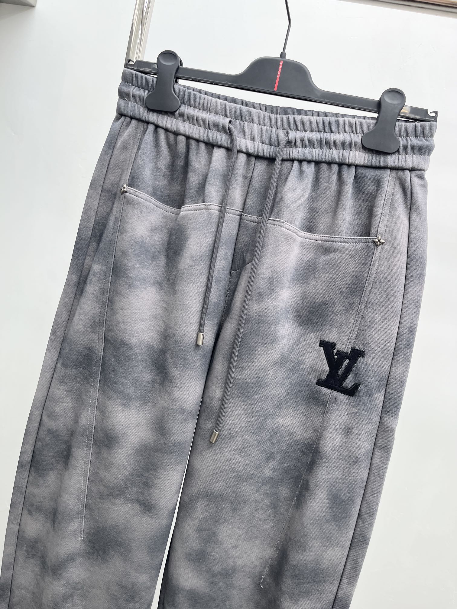 Louis Vuitton Basic Clothing M-xl