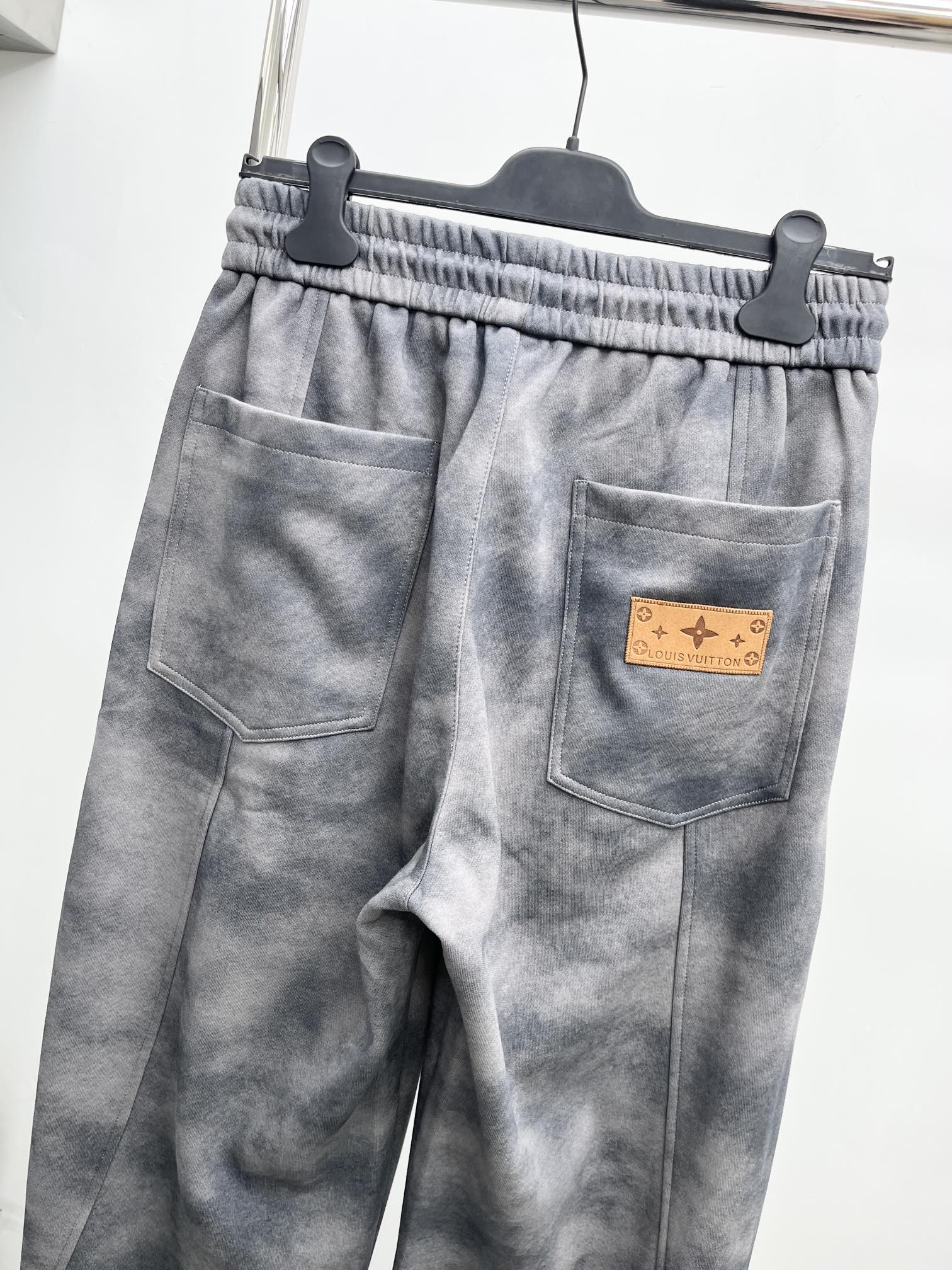 Louis Vuitton Basic Clothing M-xl