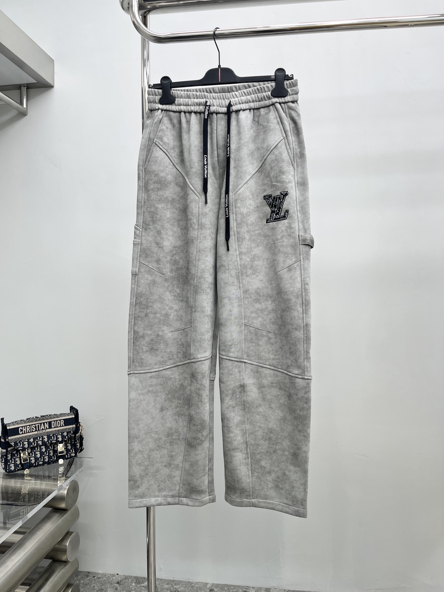 Louis Vuitton Basic Clothing M-xl
