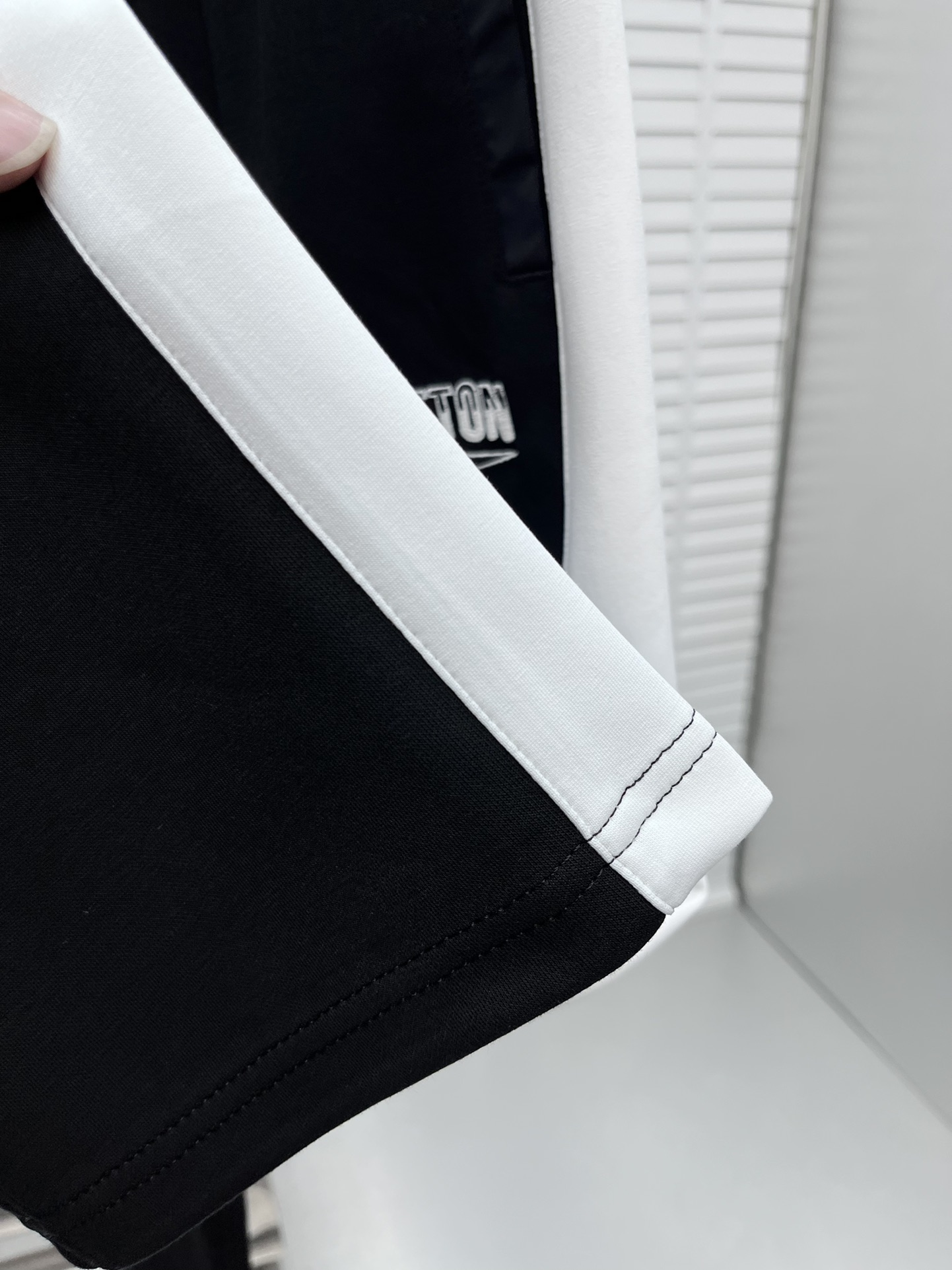 Louis Vuitton Basic Clothing M-l-xxxl