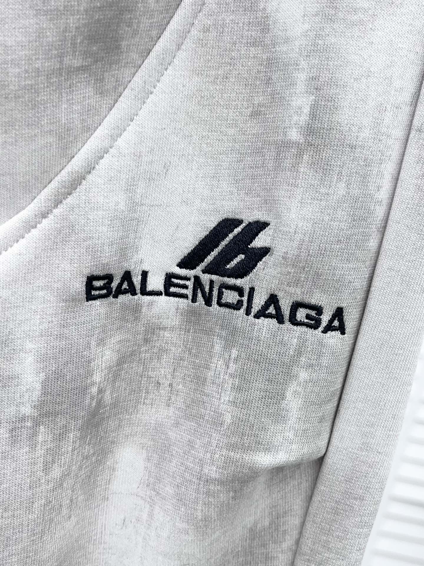 Balenciaga Basic Clothing M-l-xl