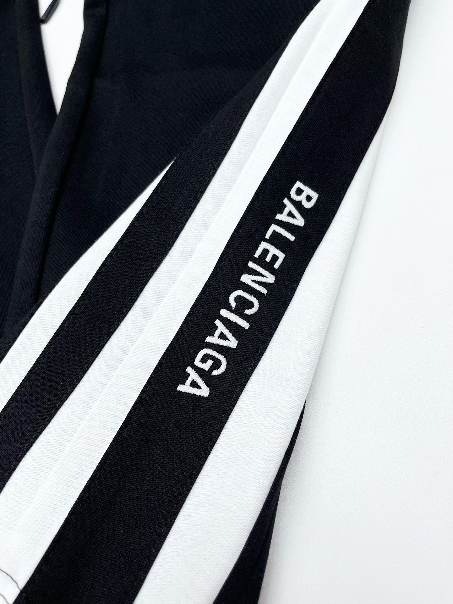 Balenciaga Basic Clothing M-l-xl