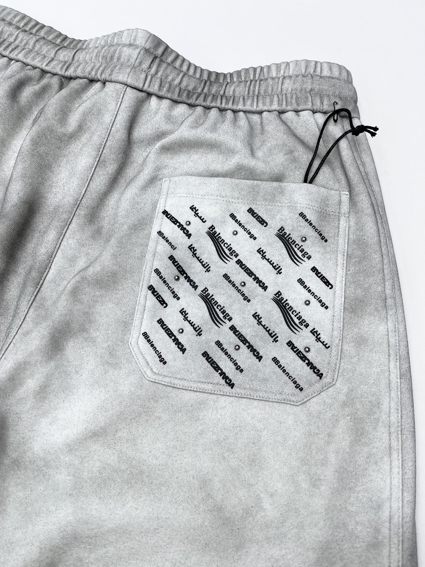 Balenciaga Basic Clothing M-l-xl