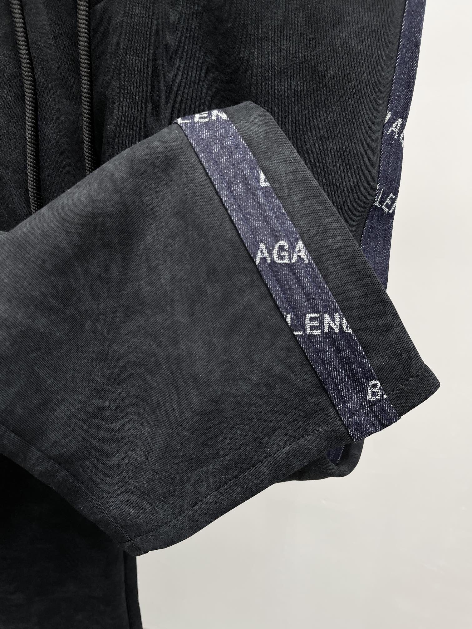 Balenciaga Basic Clothing M-l-xl