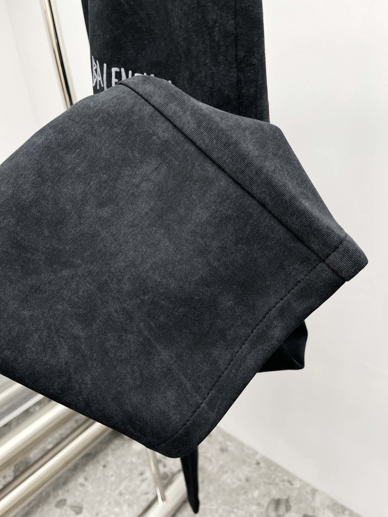 Balenciaga Basic Clothing M-l-xl