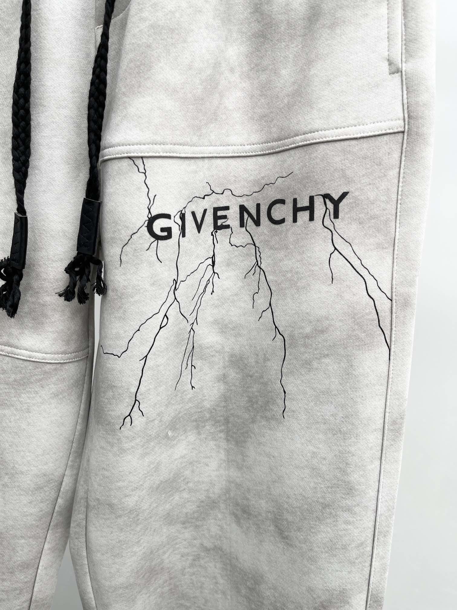 Givenchy Basic Clothing M-xl